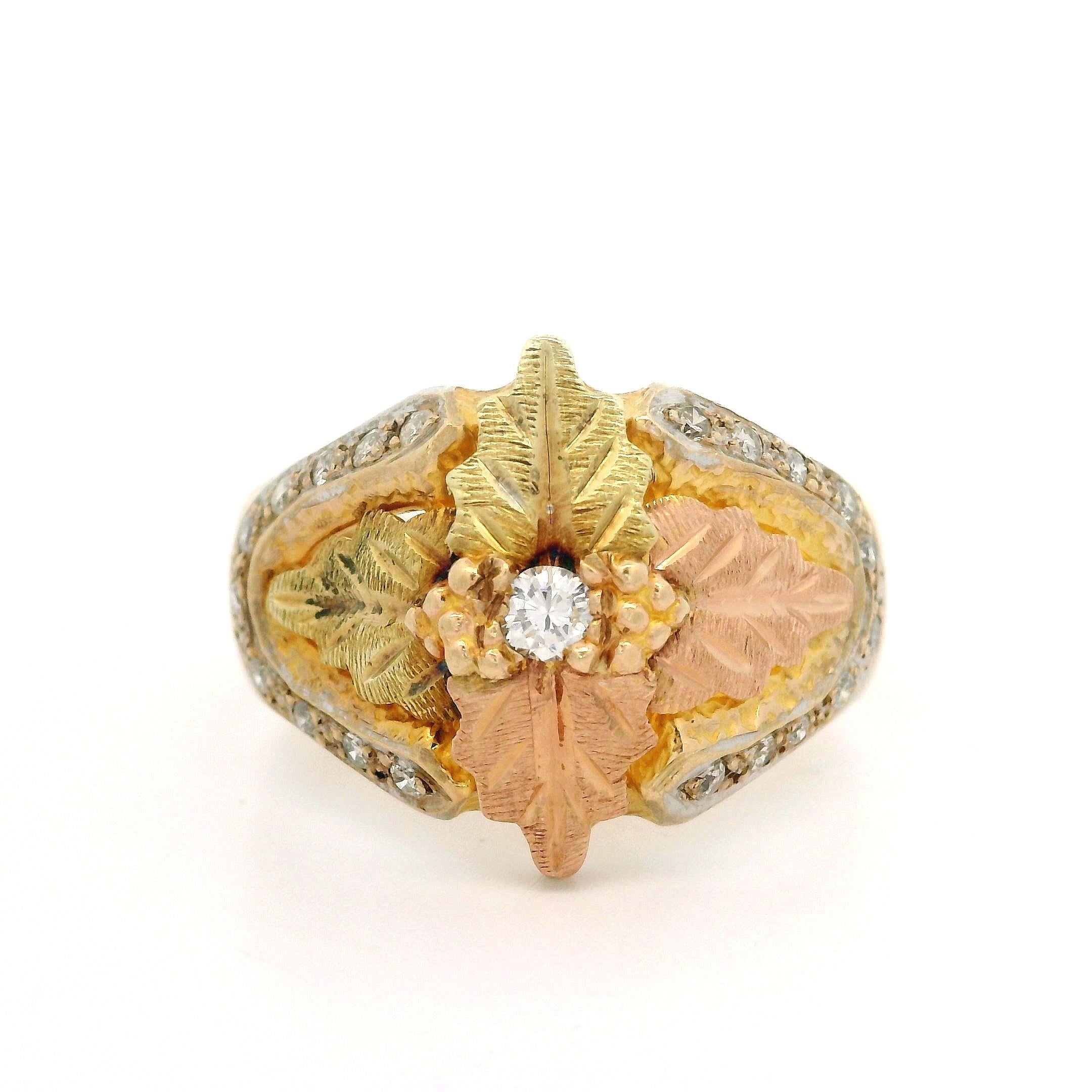 Black Hills 10k Tri Color Gold 0.20ctw Diamond Textured Work Leaf Band Ring In Good Condition For Sale In Montclair, NJ