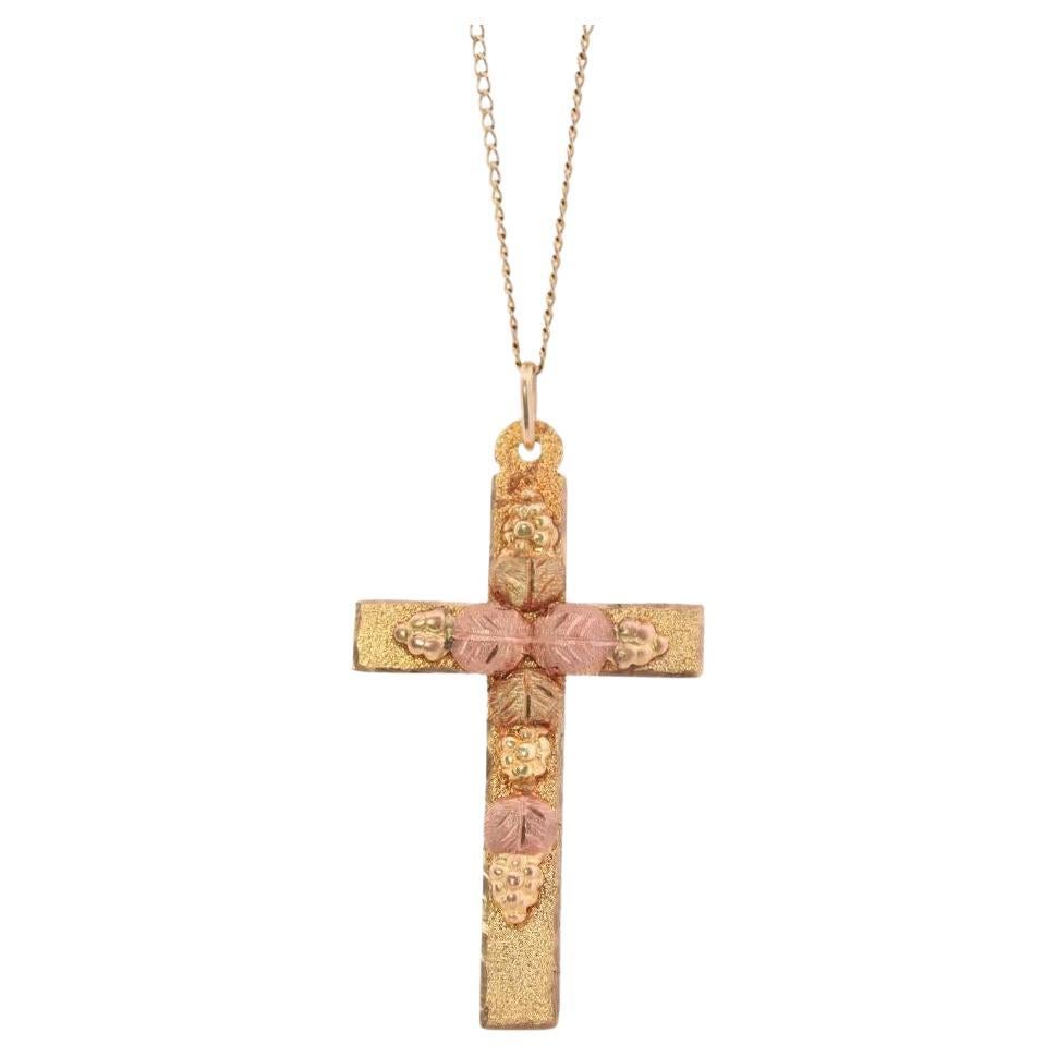 Black Hills Gold Cross Necklace.10k multi tone Black Hills Gold Crucifix Pendant For Sale