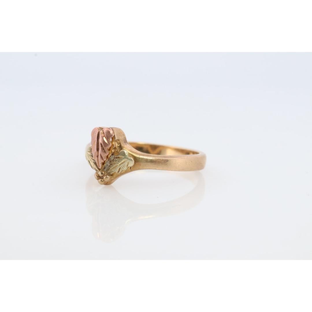 Anillo de oro de las Colinas Negras. Alianza de oro Black Hills de 10 quilates. Vintage Black Hills en venta 1