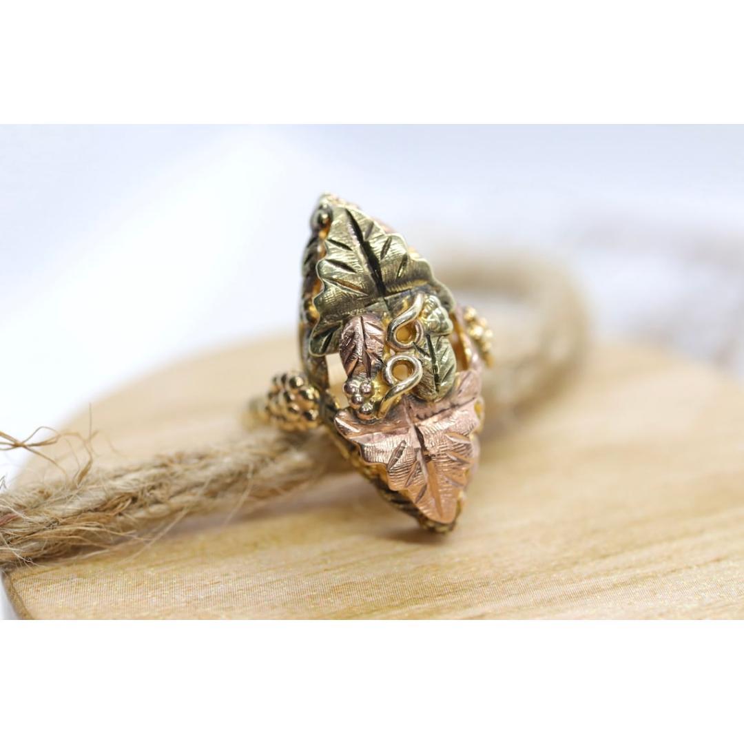 Black Hills Gold Ring. 10k Multi-Tone Black Hills Gold Statement Ring. For Sale 1