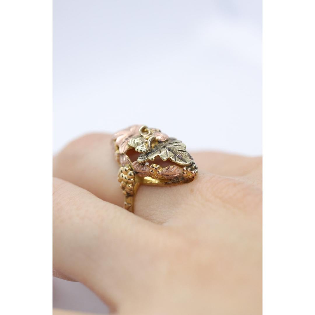 Black Hills Gold Ring. 10k Multi-Tone Black Hills Gold Statement Ring. For Sale 3