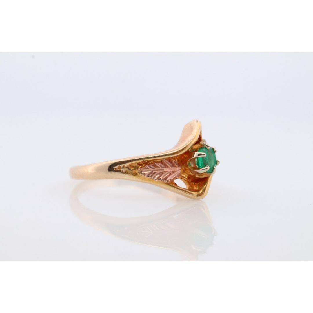 Women's Black Hills Gold Ring. 10k Multi-Tone Emerald Black Hills Gold Statement Ring. For Sale