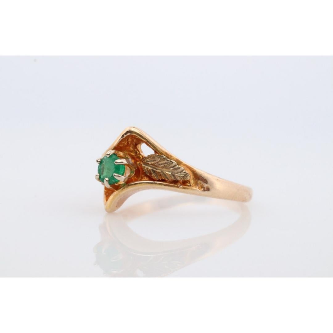 Black Hills Gold Ring. 10k Multi-Tone Emerald Black Hills Gold Statement Ring. For Sale 1
