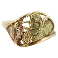 Black Hills Gold Ring. 10k Multi-Tone Gold. Black Hills Gold Design Tricolor