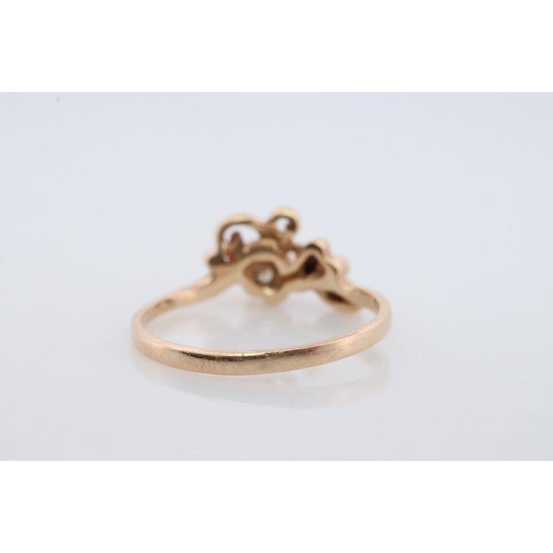 Anneau d'or d'I Hill. Bague en diamant. Or 10k multi-tons. Hille délicate en vente 3