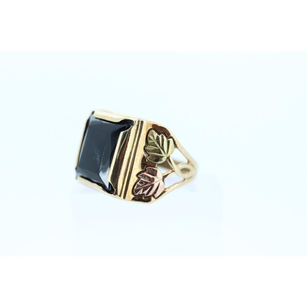 Black Hills Gold Ring. Heavy 10k Hematite Black Hills Gold Mens Statement Ring. In Good Condition For Sale In Port Charlotte, FL
