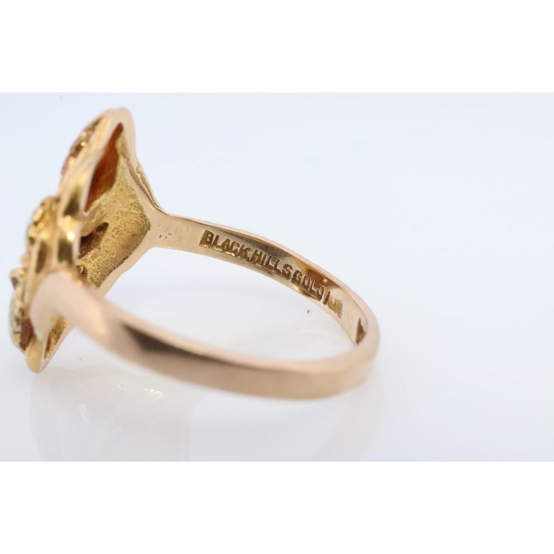 Black Hills Gold Ring. Marquise 10k Multi-Tone Black Hills Gold Statement Ring. For Sale 1