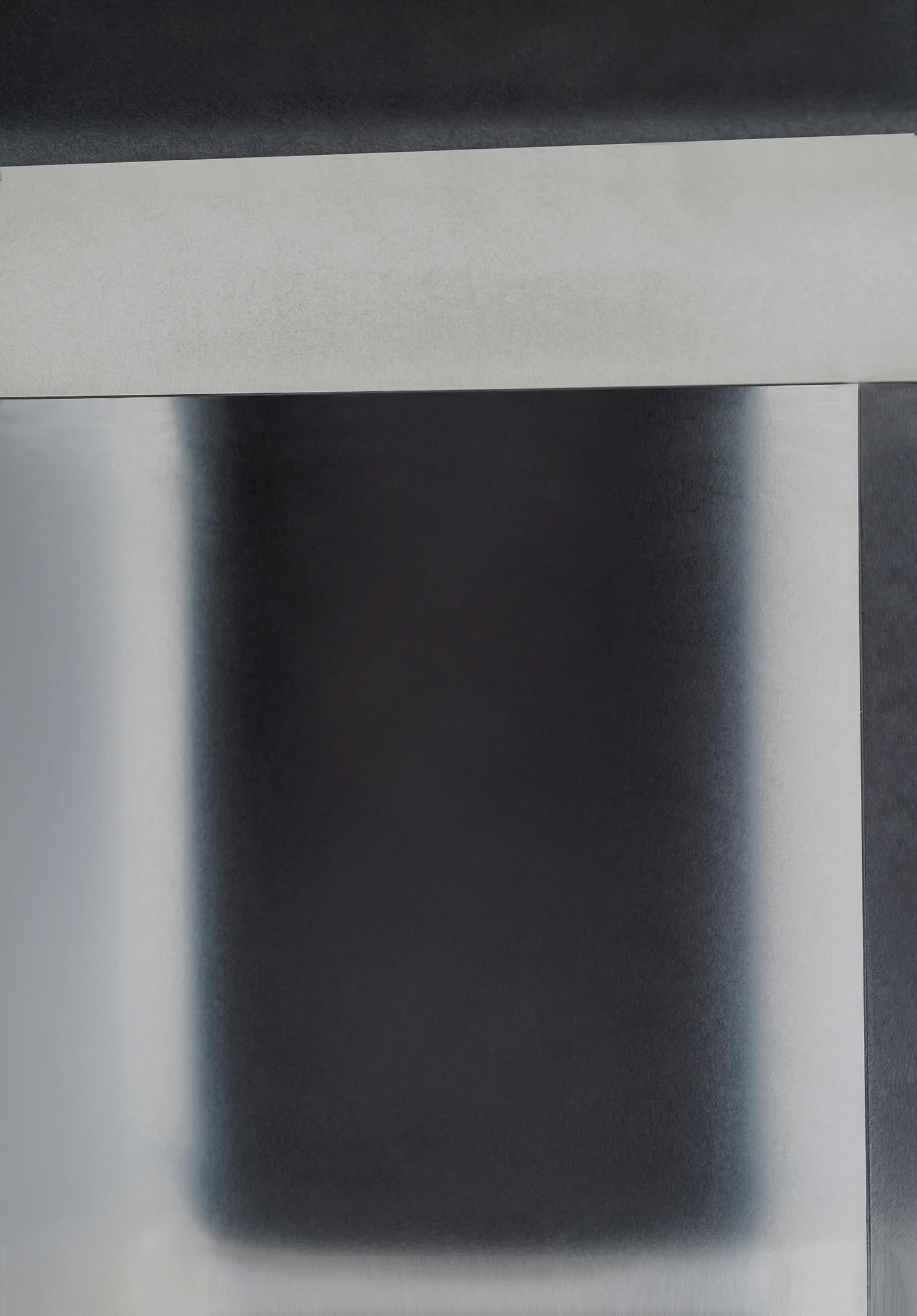 South Korean Black Horizon Side Table by Rahee Yoon For Sale