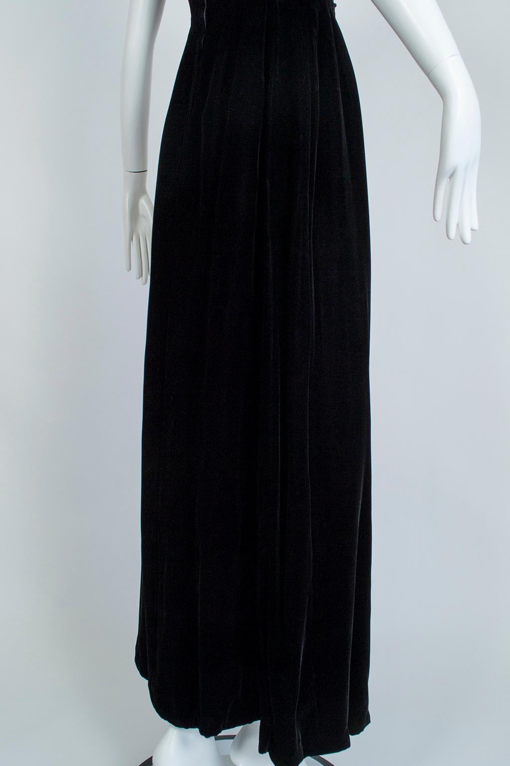 Black Silk Velvet Imperialist Chandelier Bead and Passementerie Gown–XS-S, 1950s For Sale 6