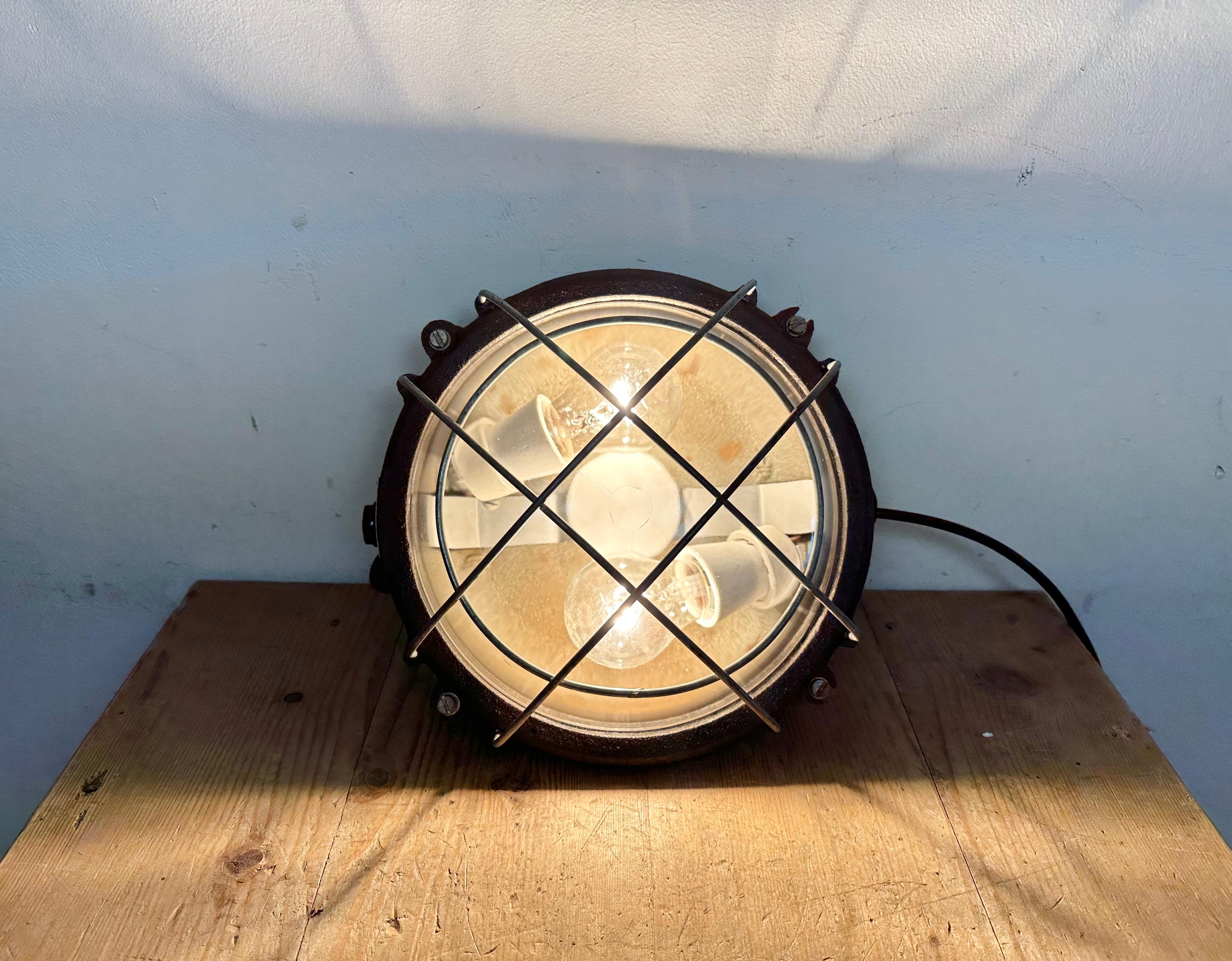 Black Industrial Cast Iron Wall or Ceiling Light from Elektrosvit, 1960s For Sale 7