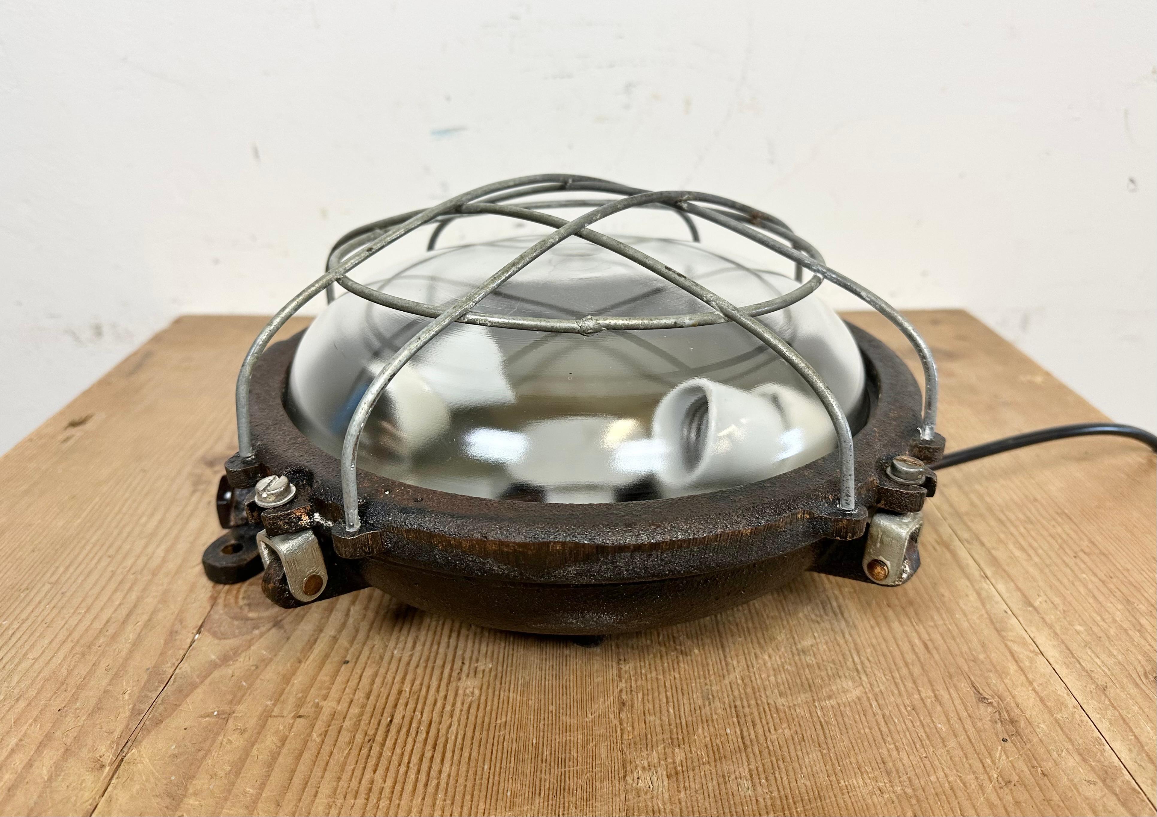 20th Century Black Industrial Cast Iron Wall or Ceiling Light from Elektrosvit, 1960s For Sale