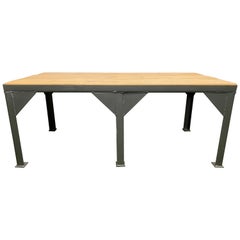 Table basse industrielle noire, années 1970