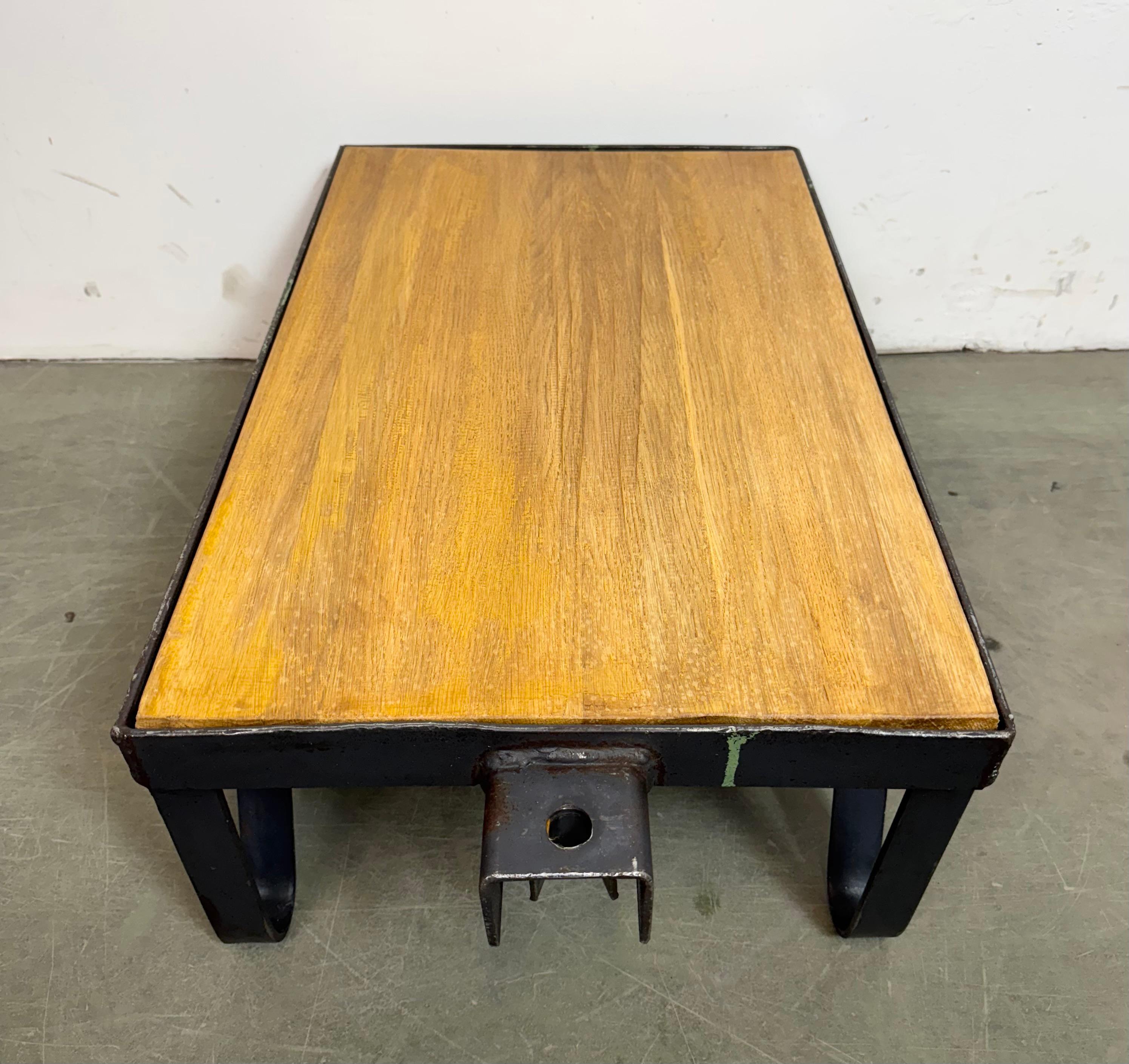 Black Industrial Coffee Table Cart, 1960s For Sale 6