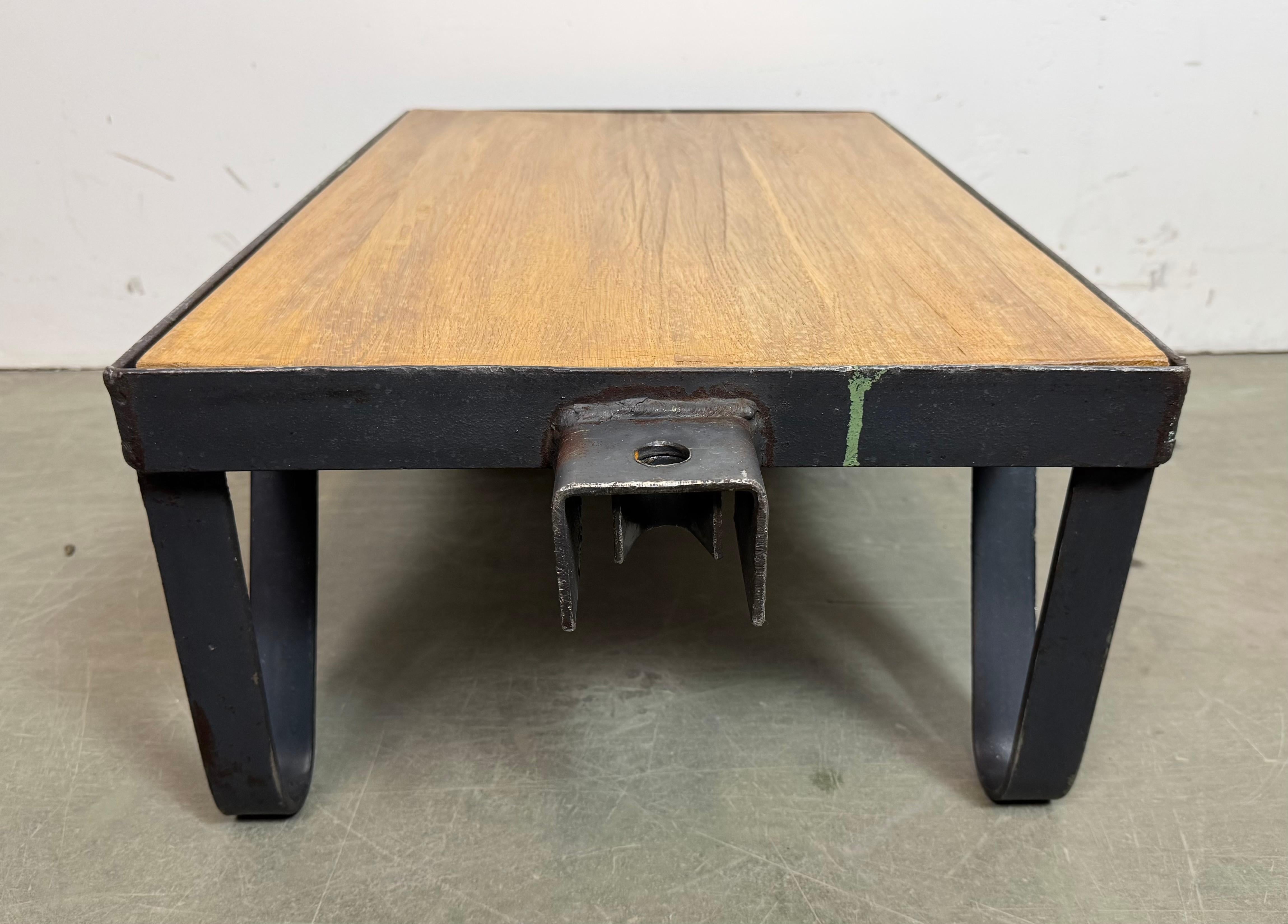 Black Industrial Coffee Table Cart, 1960s For Sale 7
