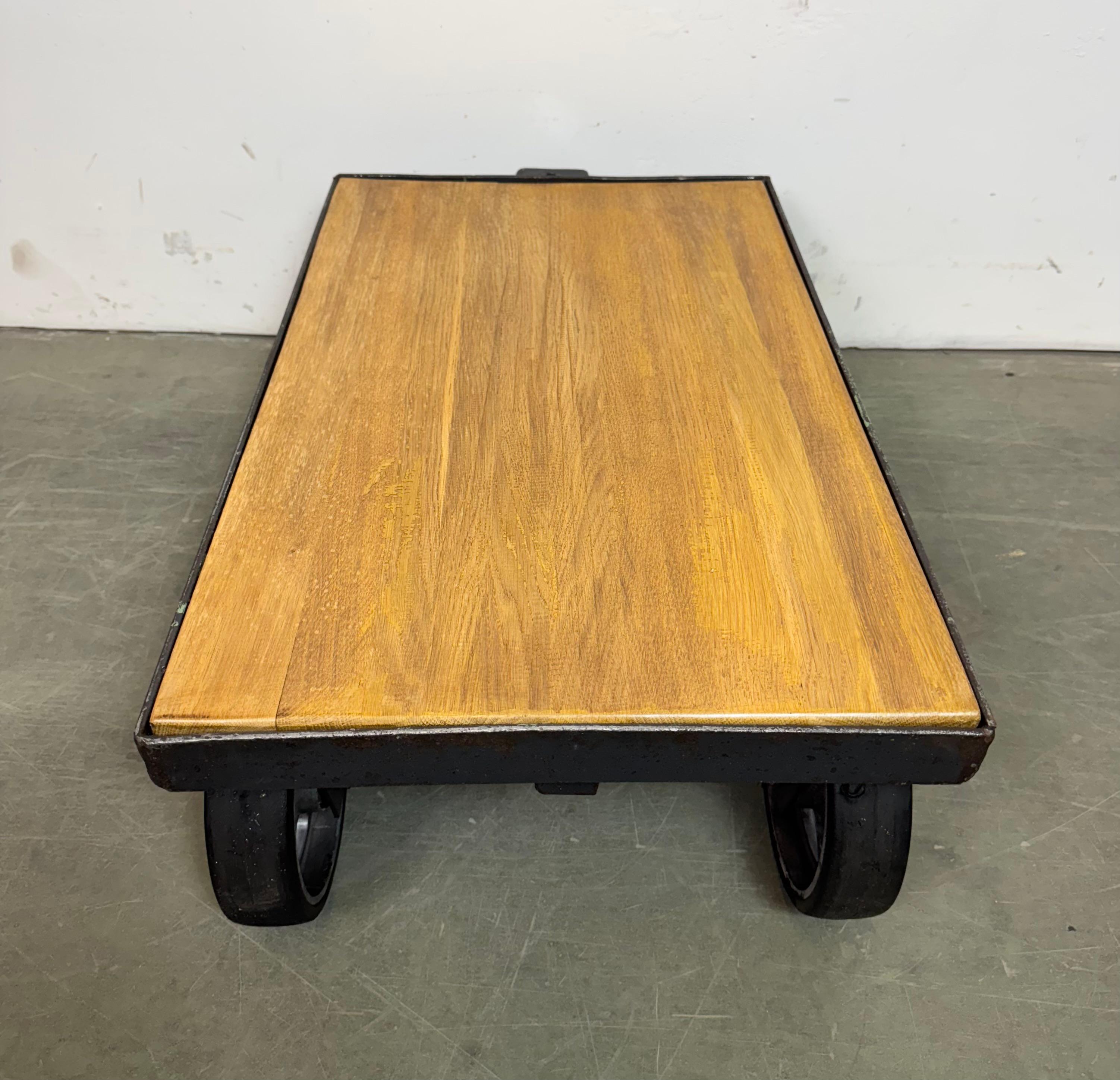 Black Industrial Coffee Table Cart, 1960s For Sale 8