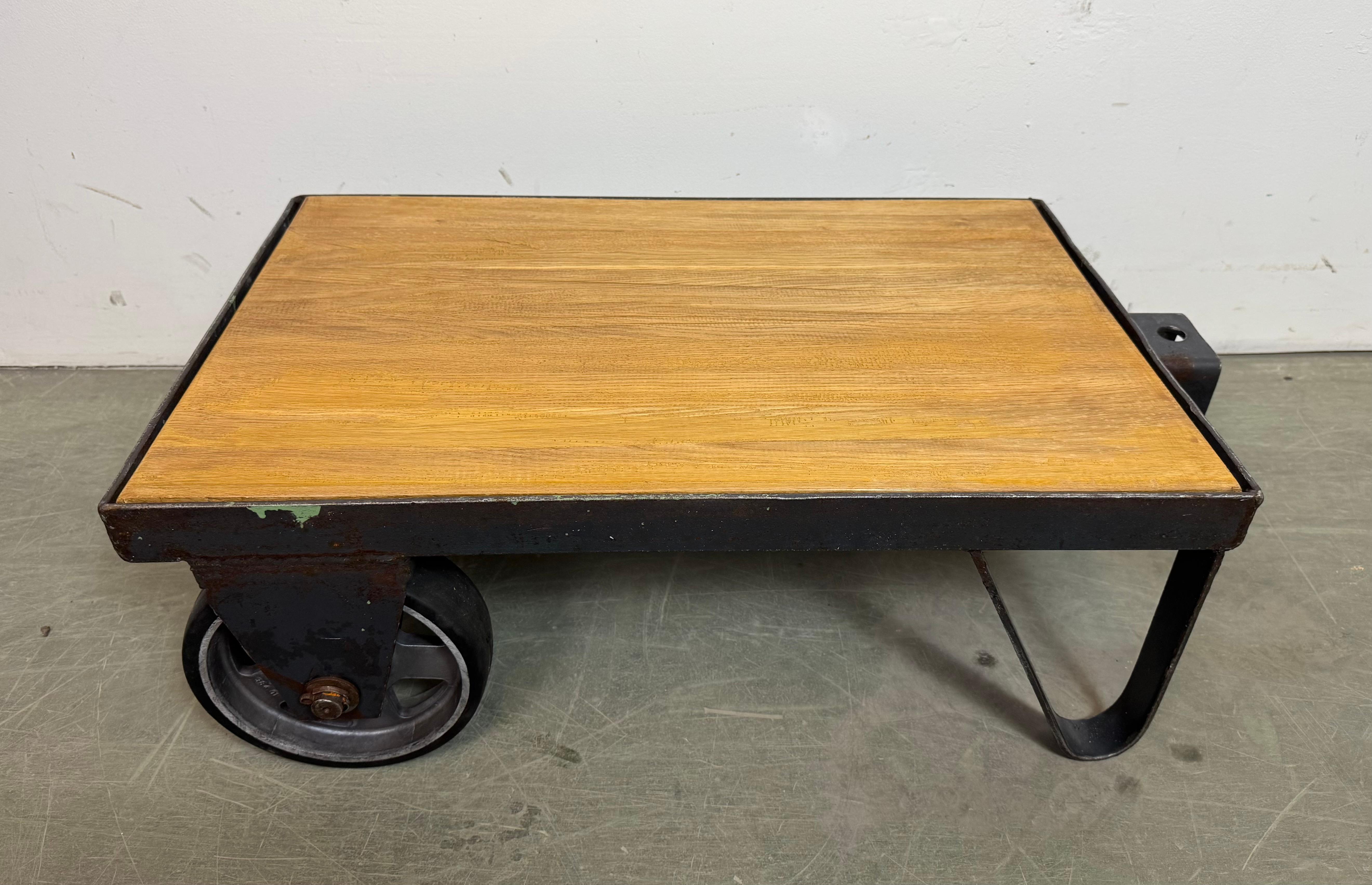 Black Industrial Coffee Table Cart, 1960s For Sale 9