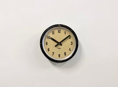 Horloge murale d'usine industrielle noire d'IBM, années 1950