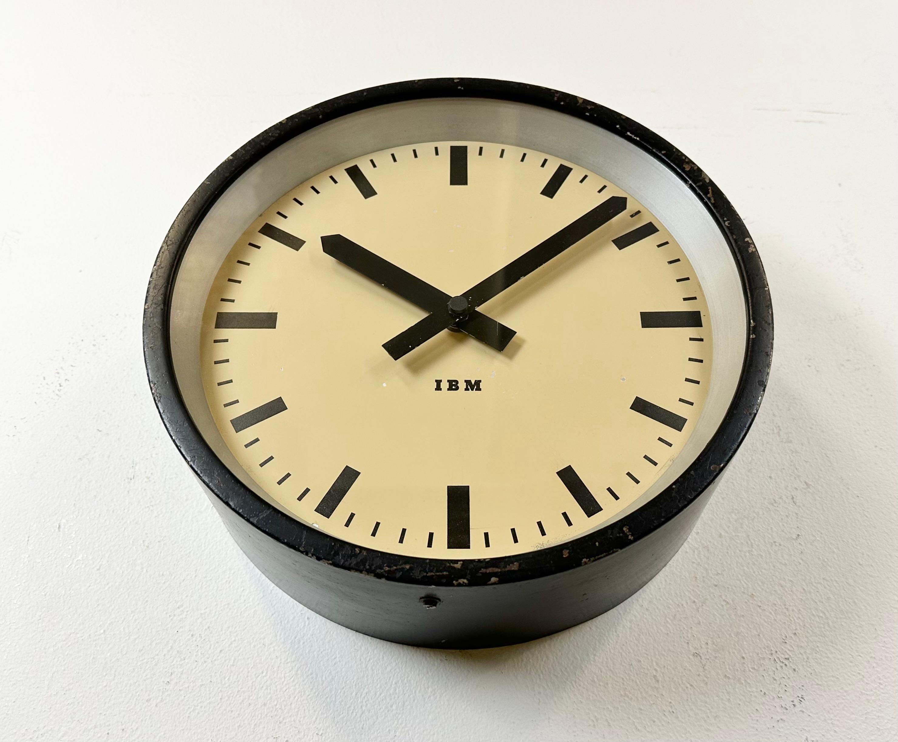 Black Industrial Factory Wall Clock from Ibm, 1950s In Good Condition For Sale In Kojetice, CZ