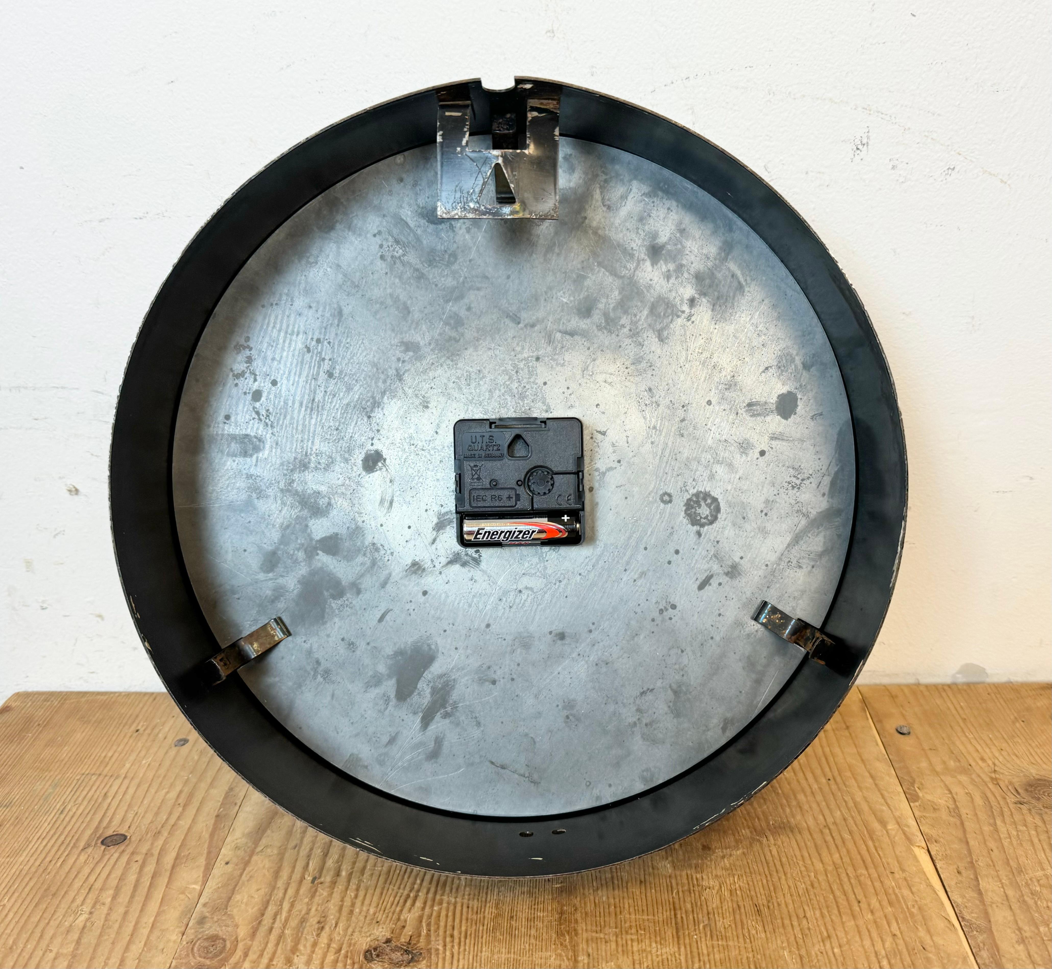 Black Industrial Factory Wall Clock from Siemens, 1950s For Sale 9