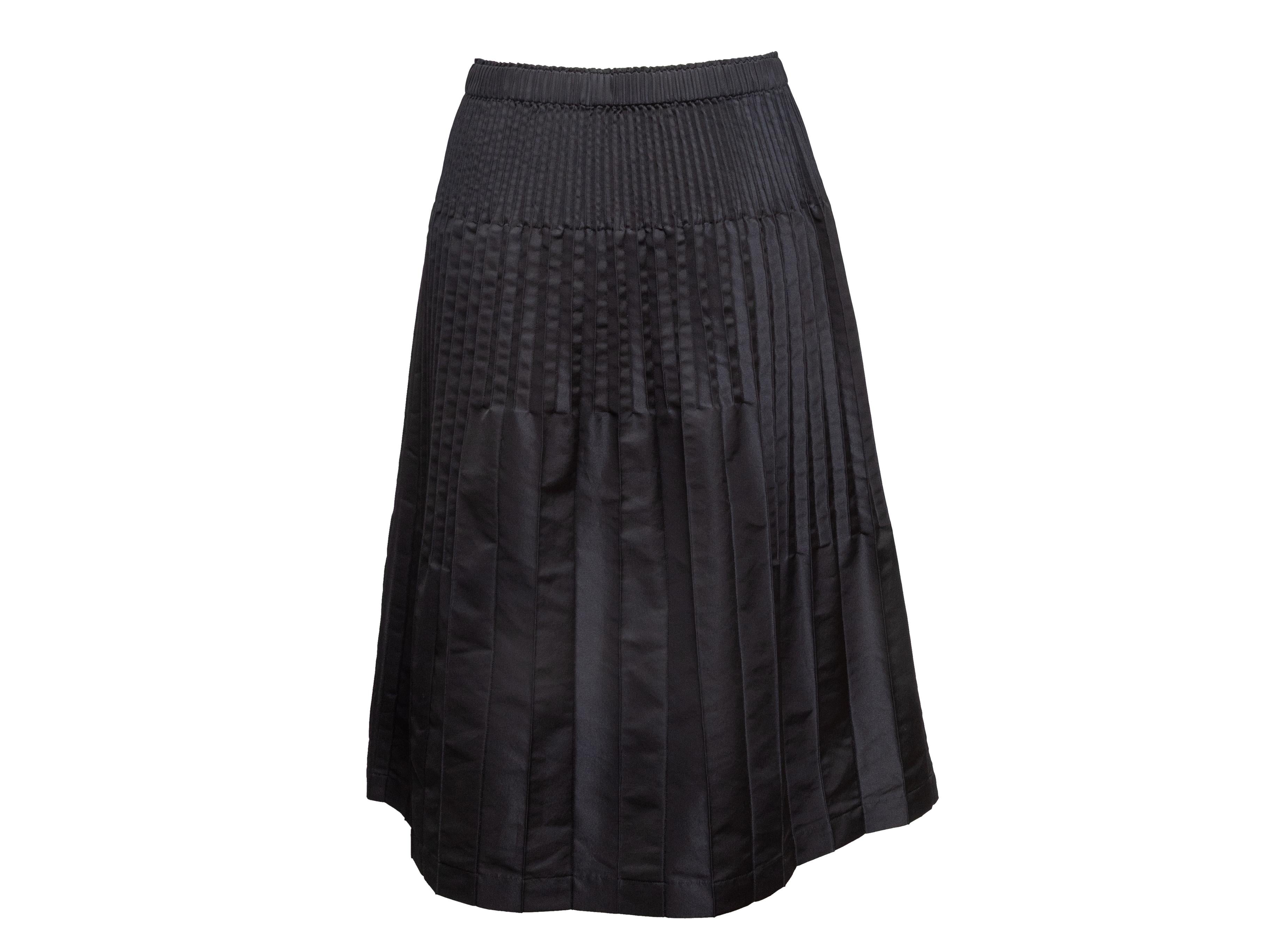 Schwarzer Issey Miyake Falten-Midirock Designer Größe 2 im Angebot 1