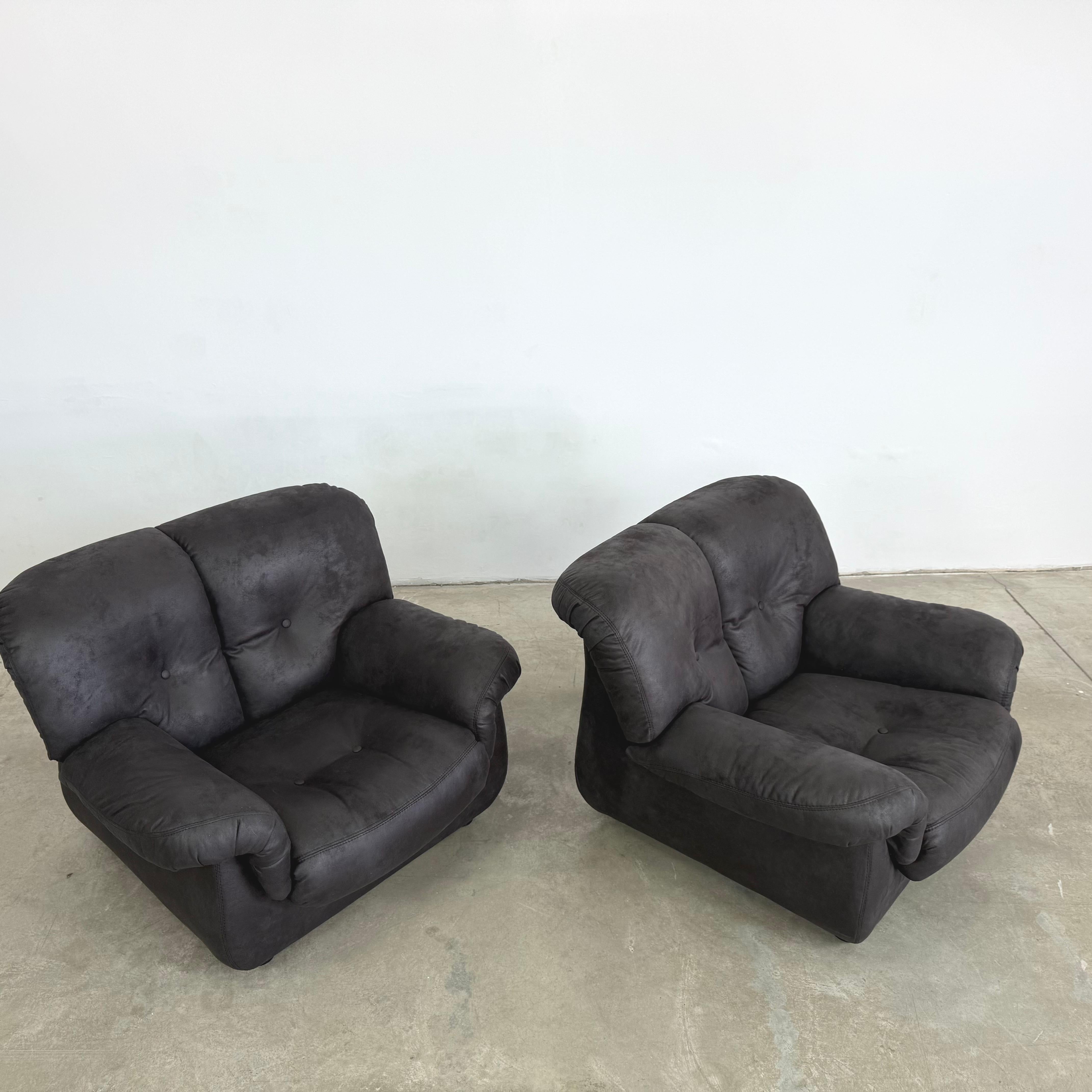 Sillones italianos negros de Pellerossi - Pareja Italiano en venta