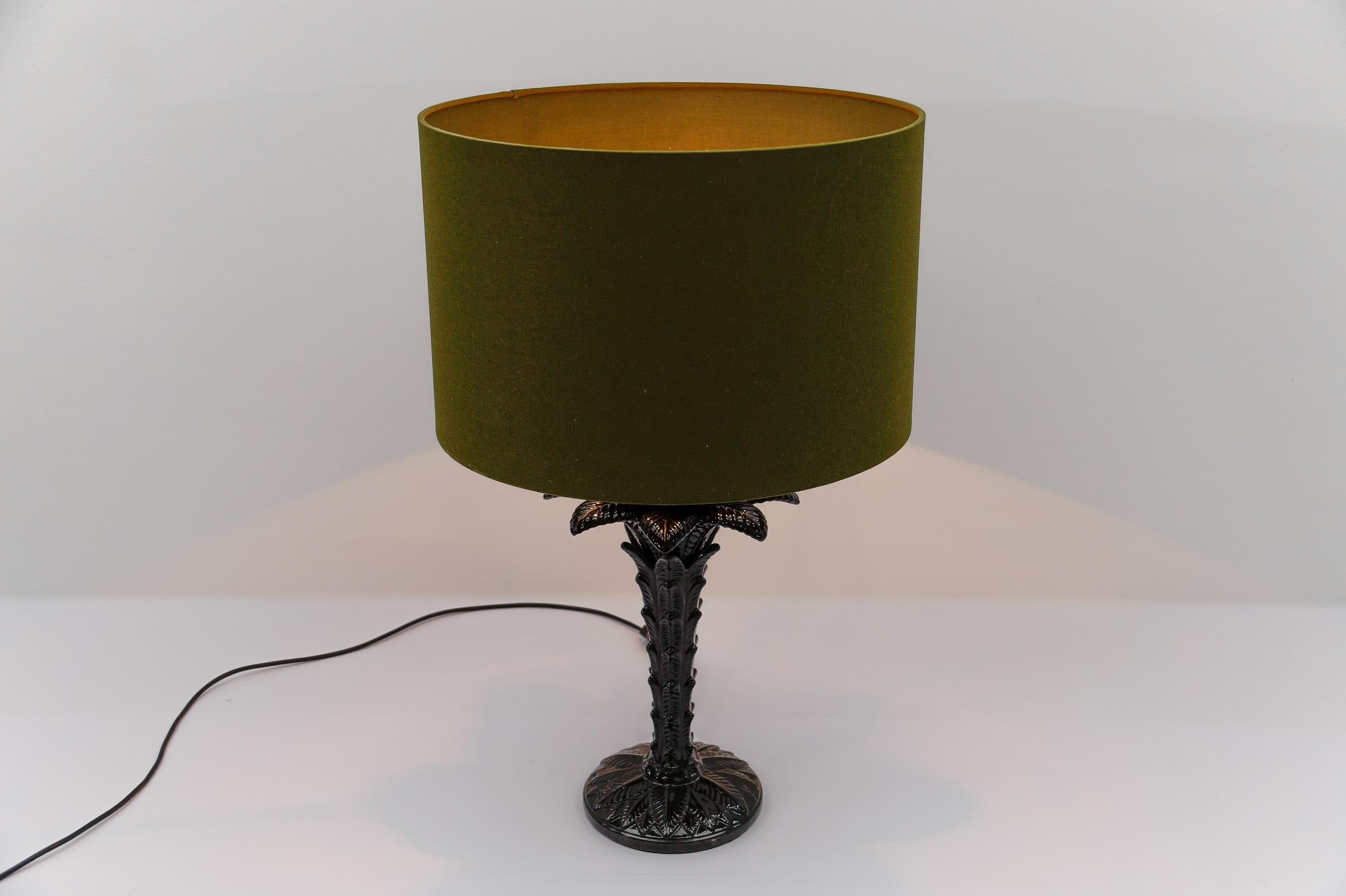 Milieu du XXe siècle Lampe de table palmier en céramique italienne noire, Mid-Century Modern 1960s en vente