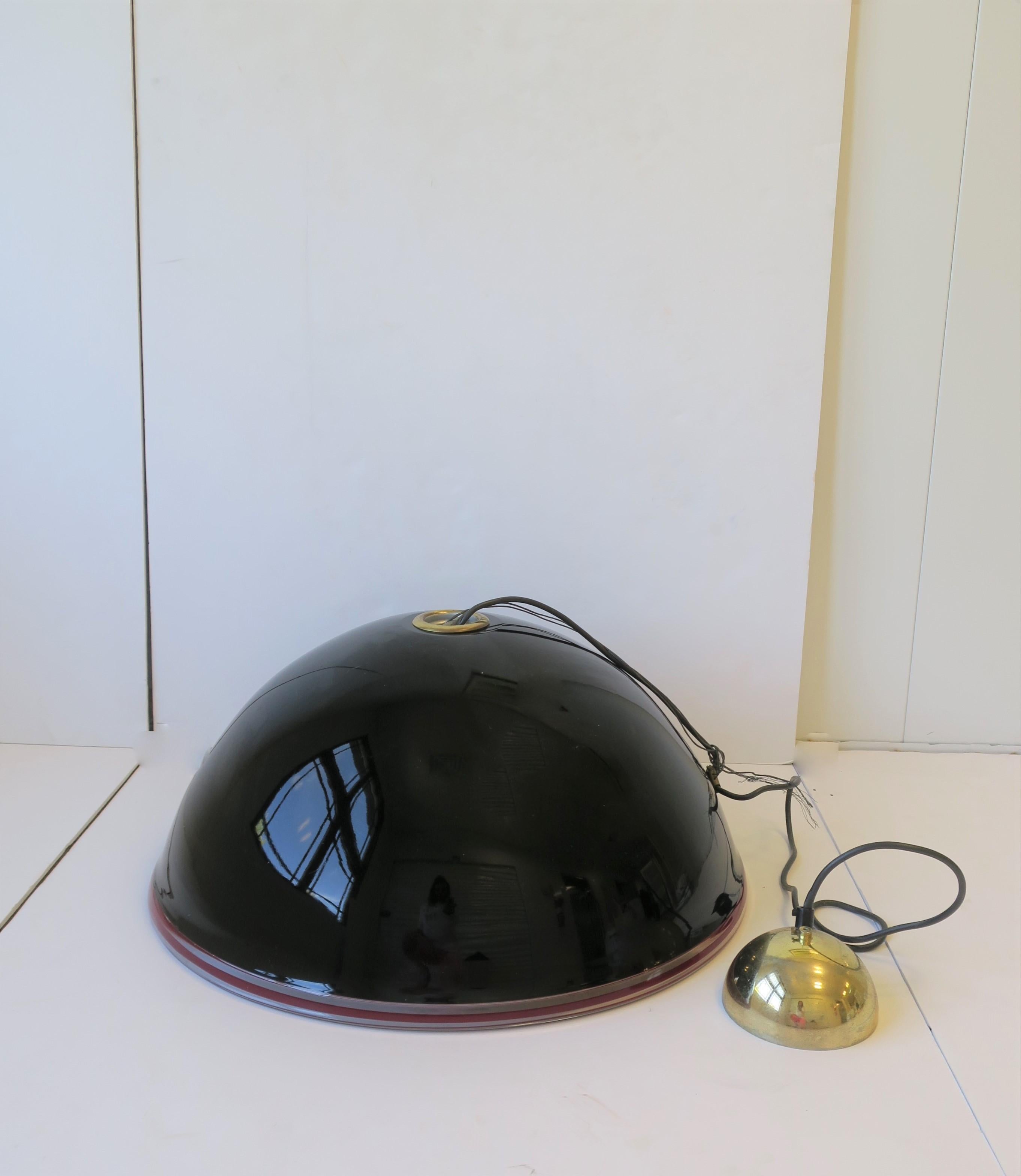 Luminaire suspendu à dôme en verre d'art noir de Murano, grand modèle en vente 4
