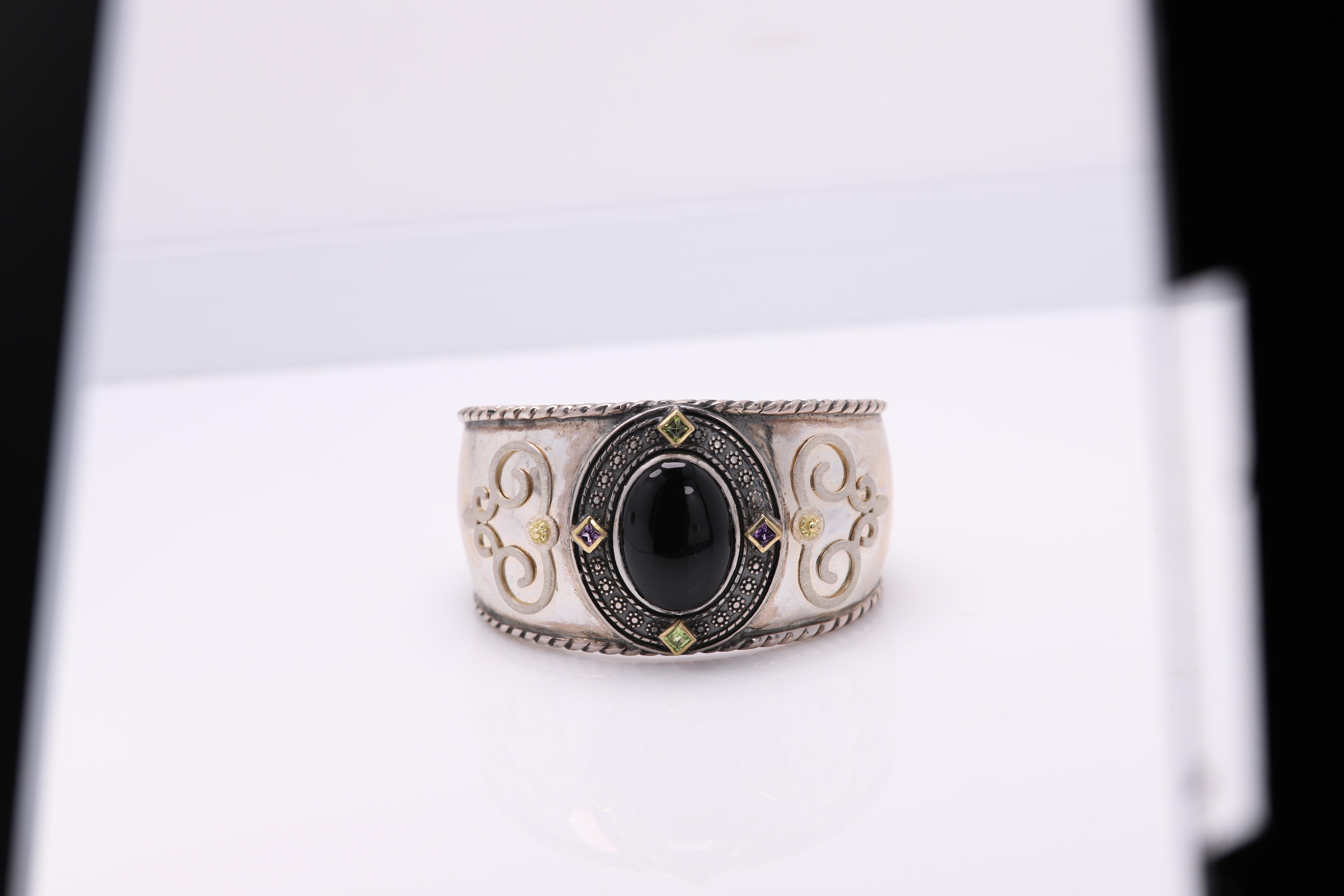 Venetian Black Murano Glass Antique / Gothic Style Cuff Bracelet
Sterling Silver 925, approx 54.0 Grams, 
with small natural Amethyst and Peridot stones,
set with real 18K Yellow Gold Ornaments, 
Cuff width Size: 40 mm / 1.5' Inch graduated to