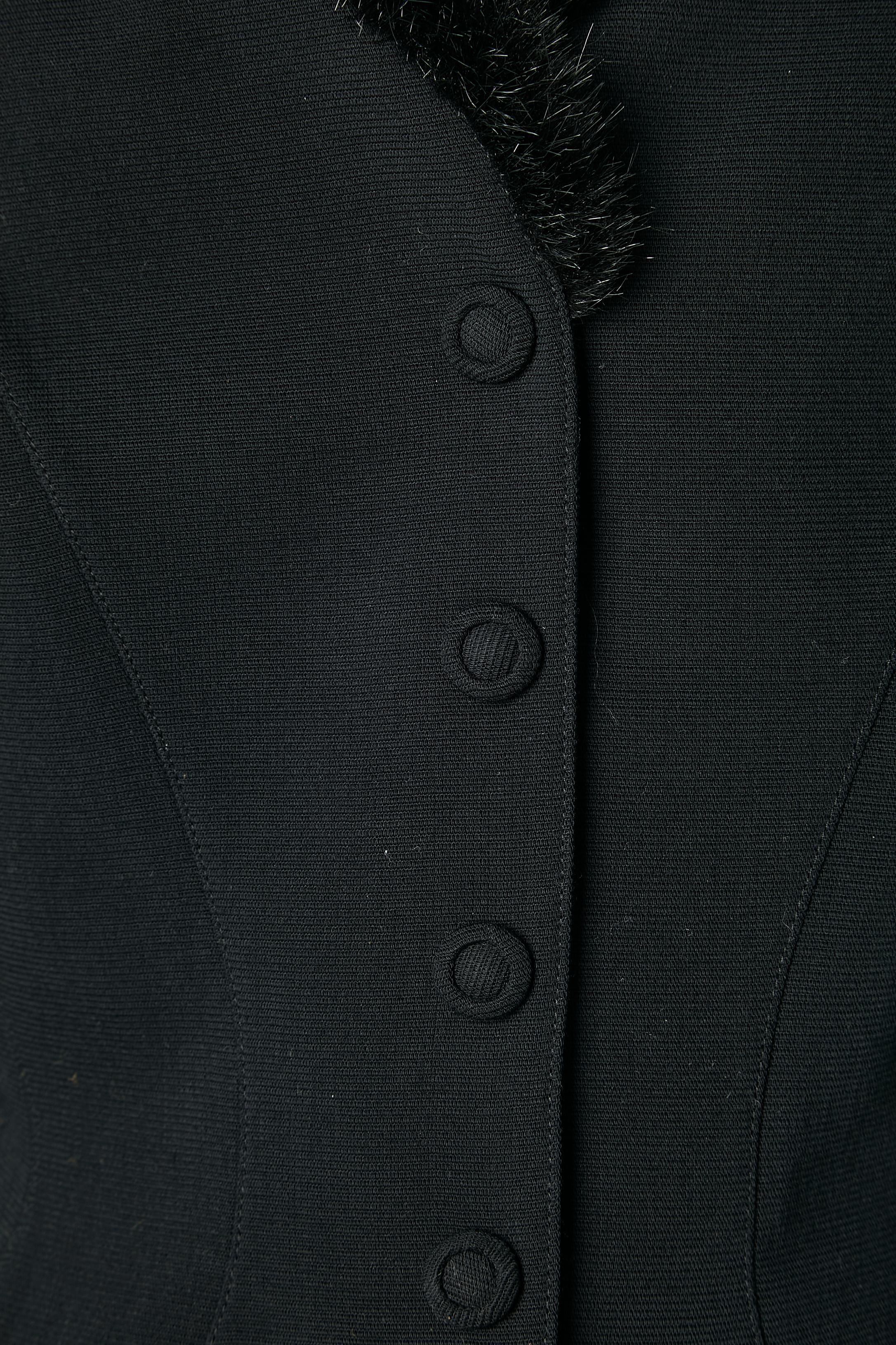 Black jacket with fake furs collar and gathered sleeves THIERRY MUGLER In Excellent Condition For Sale In Saint-Ouen-Sur-Seine, FR