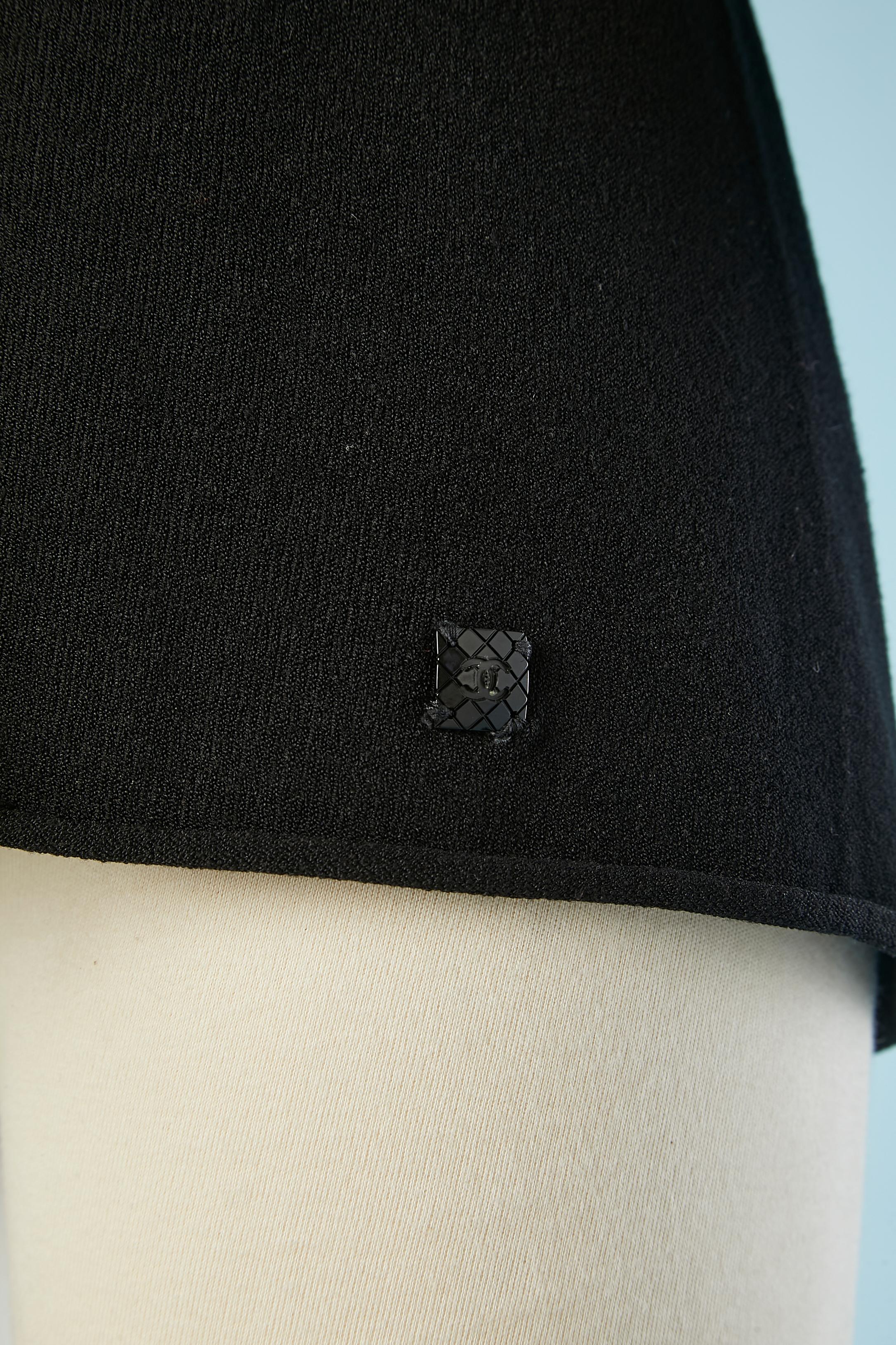 Black  jacquard knit Chanel  In Good Condition For Sale In Saint-Ouen-Sur-Seine, FR