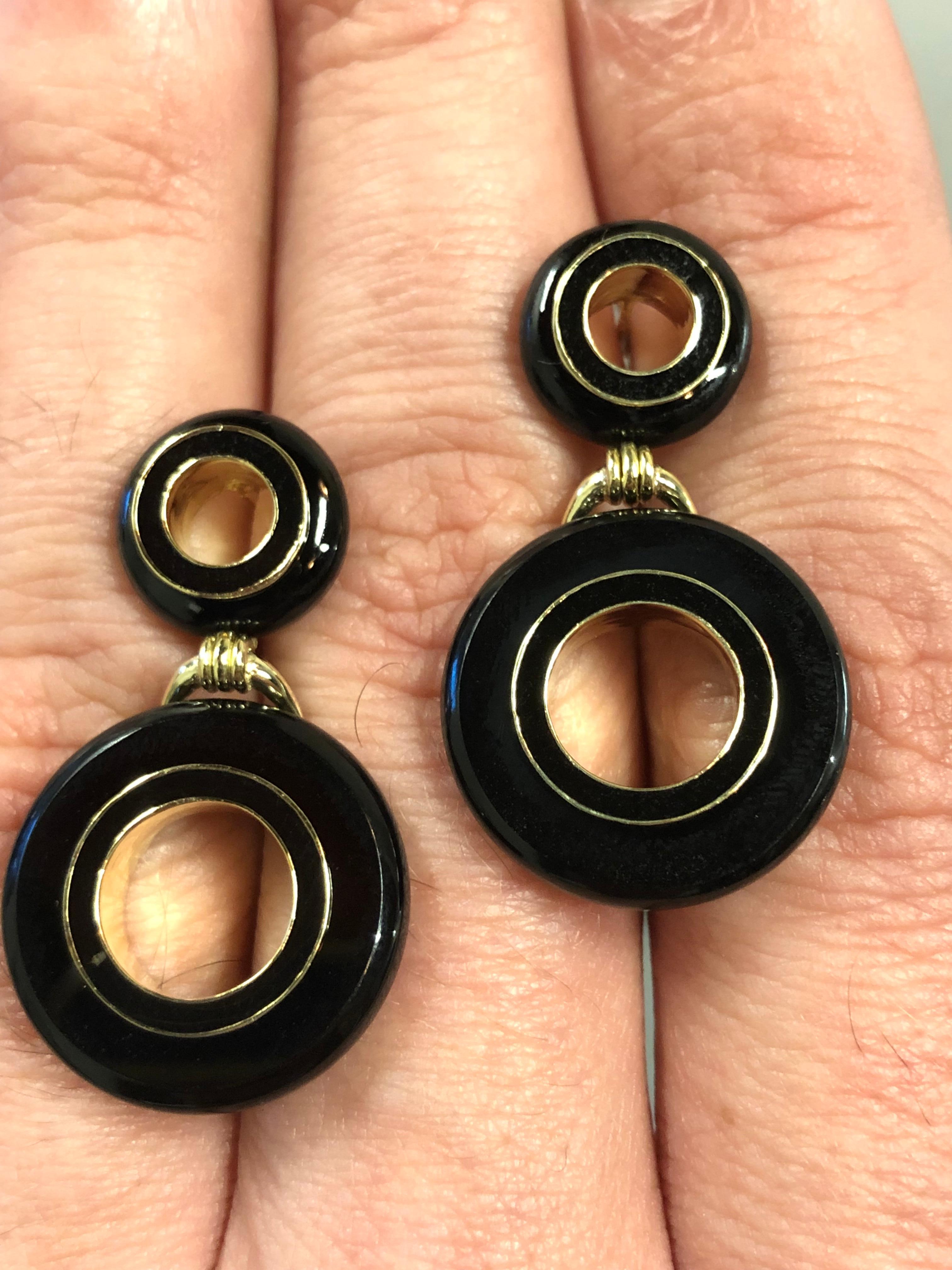 Black Jade and Enamel Earrings in 18 Karat Yellow Gold In New Condition For Sale In Dallas, TX