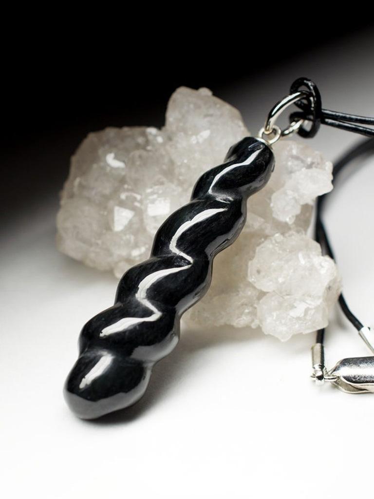 Mixed Cut Black Jade Pendant Leather Cord China hand carving necklace Natural Spiral Gem For Sale