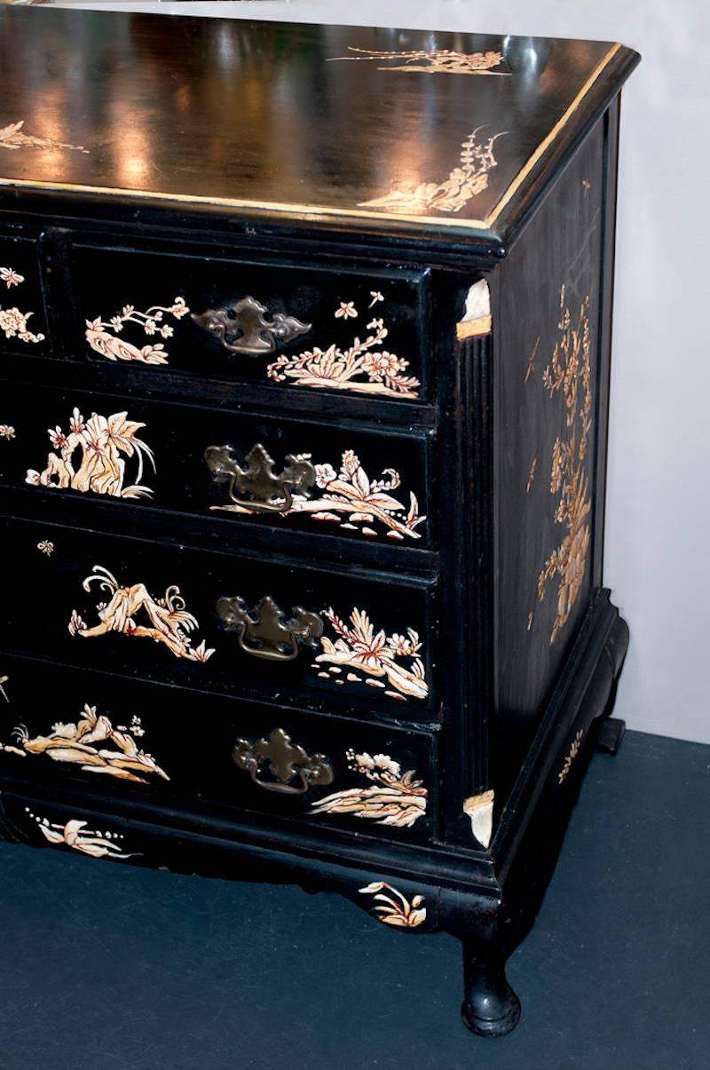 Ebonized Black Japanned Chest of Drawers  For Sale