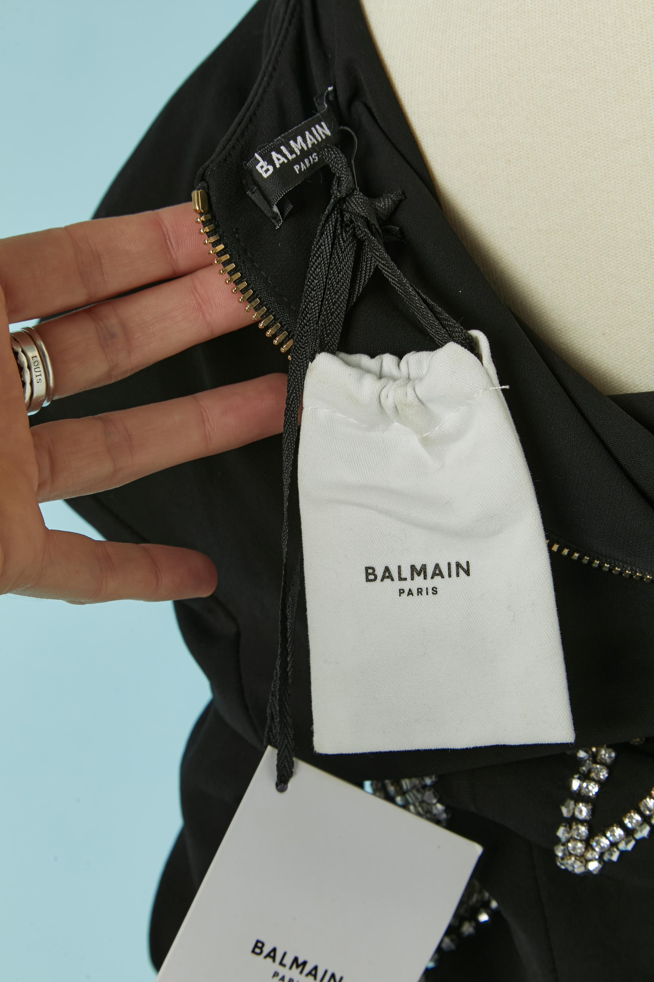 Robe de cocktail en jersey noir avec perles BALMAIN Nouveau avec étiquette en vente 3