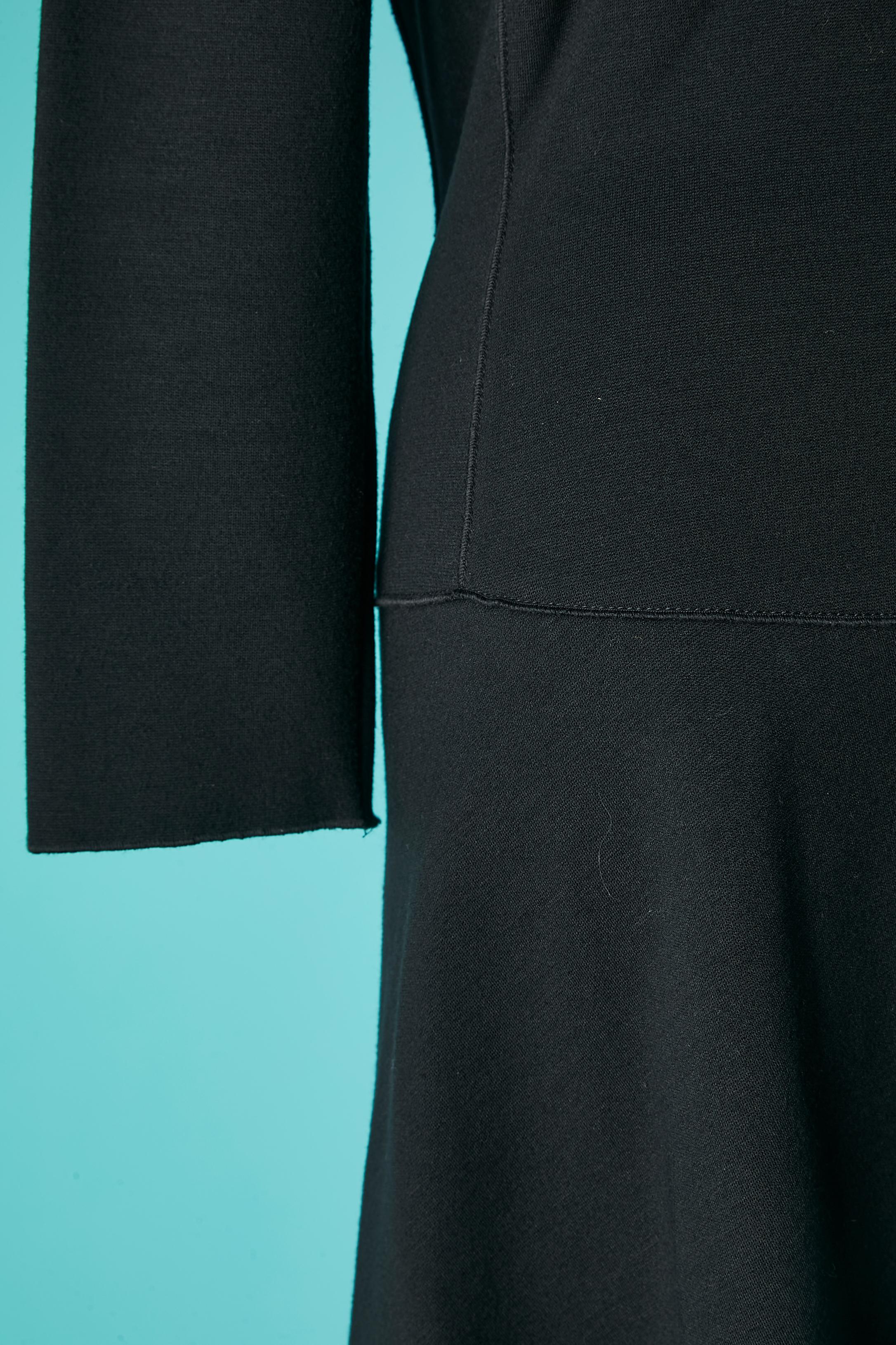 Black jersey dress with cut-work and top- stitching Yves Saint Laurent FW 2008 In Excellent Condition For Sale In Saint-Ouen-Sur-Seine, FR