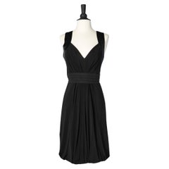 Schwarzes Jersey-Cocktailkleid mit plissiertem Gürtel aus Seidenchiffon und Falten Circa 2010