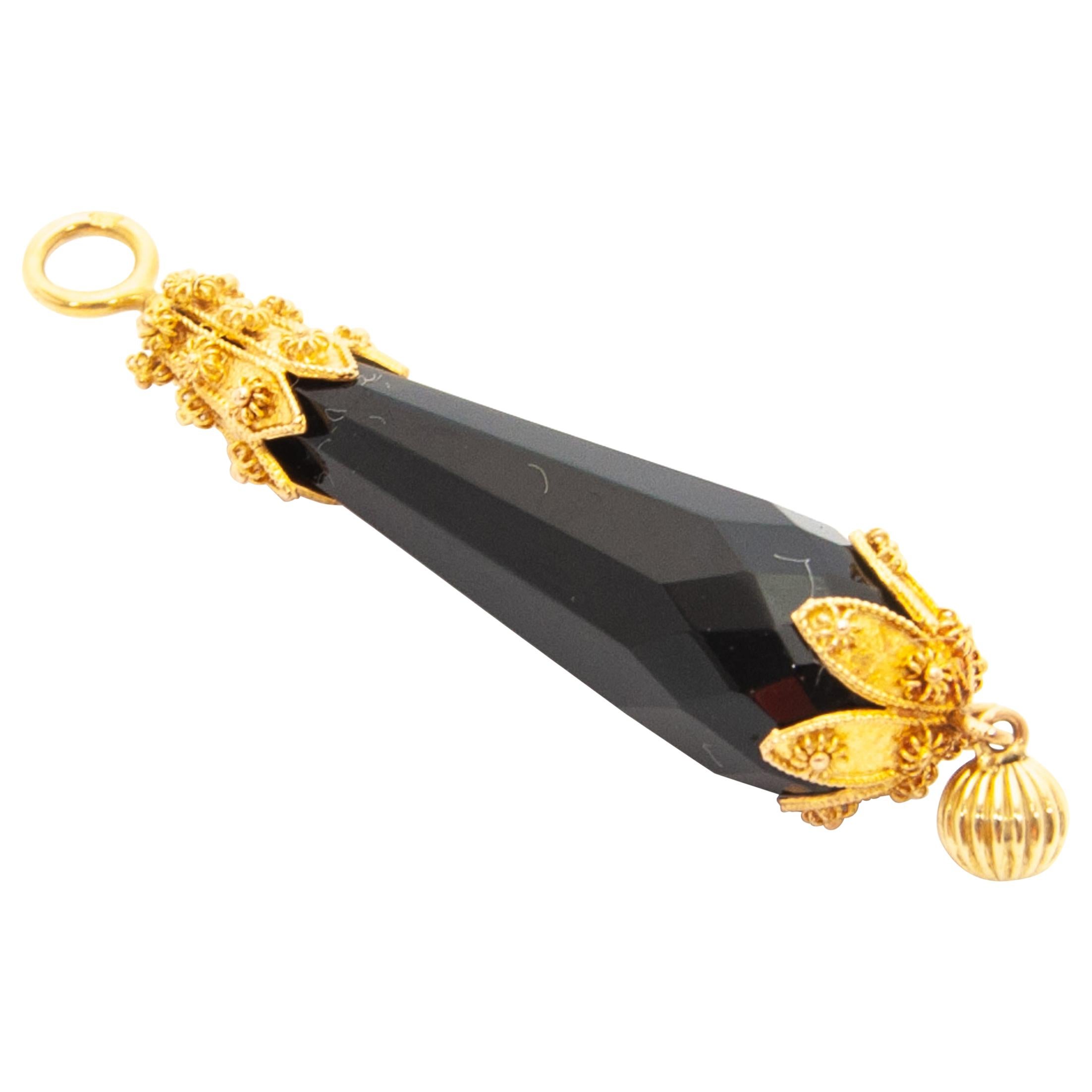 Early 20th Century Briolette Black Jet 14K Gold Cannetille Pendant For Sale