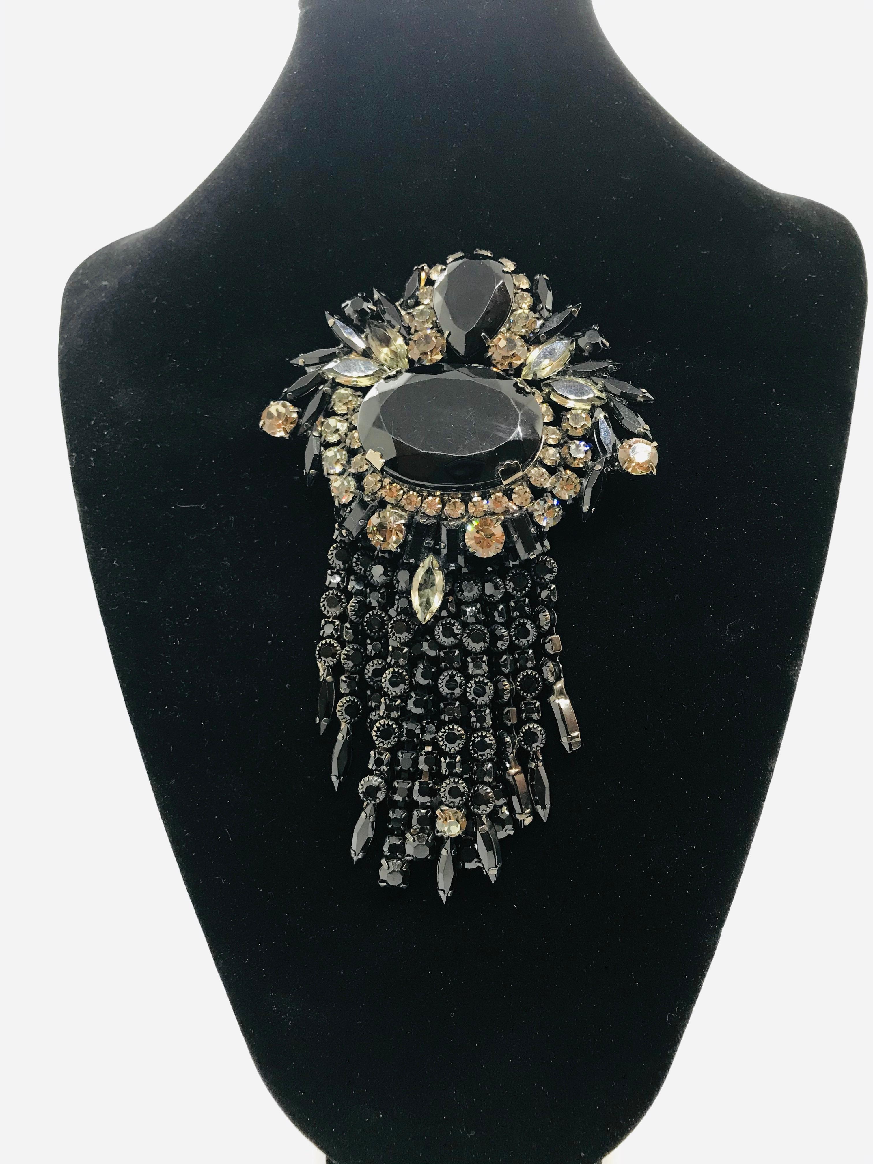 Black Jet and Black Diamond Austrian Crystal Fringed Brooch In New Condition For Sale In Toronto, CA