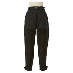Pantalon jodhpur noir avec appliques en daim CHANEL