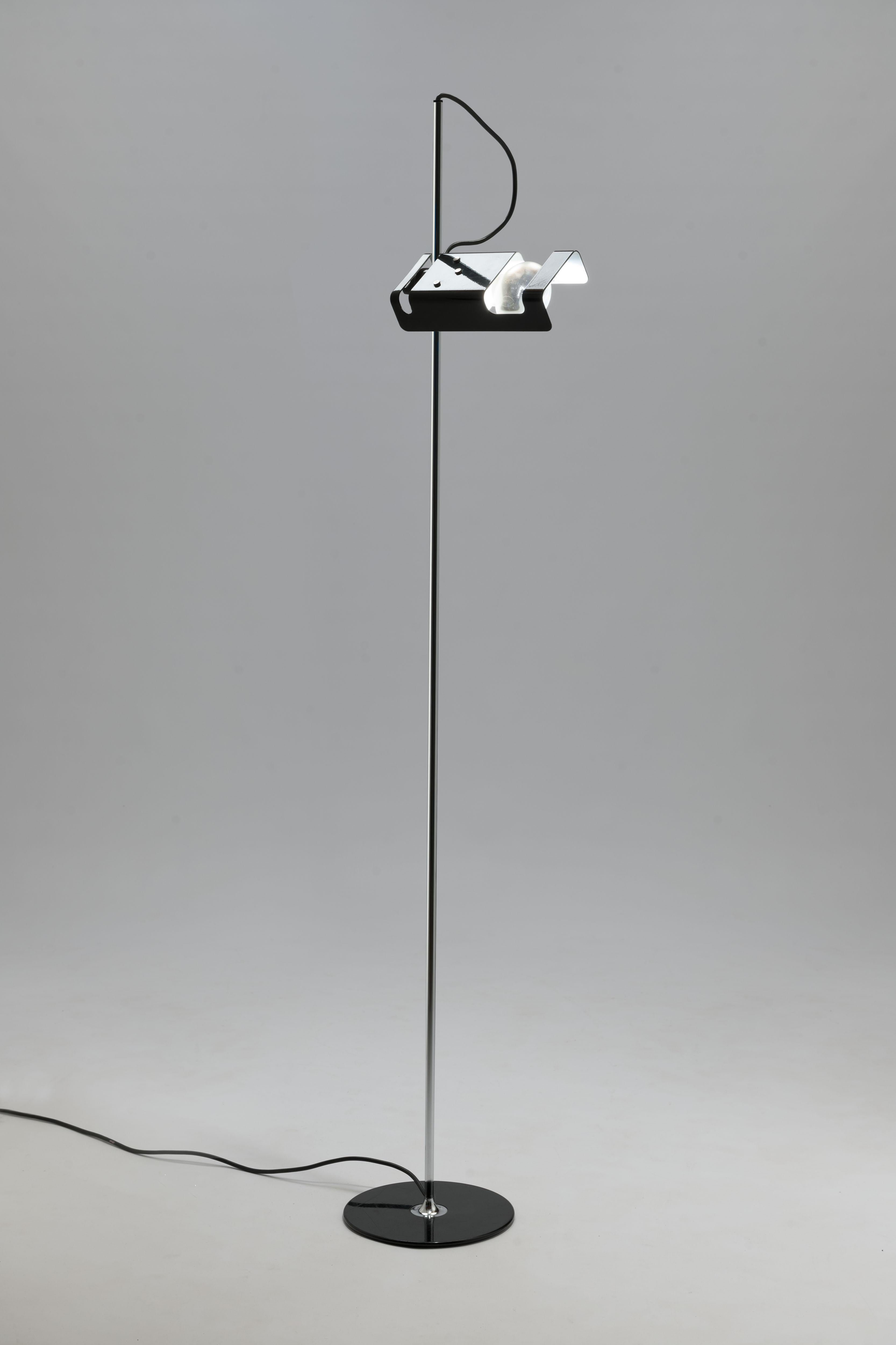 Black Joe Colombo Spider Floor Lamp by Oluce, Italy, 1965 7