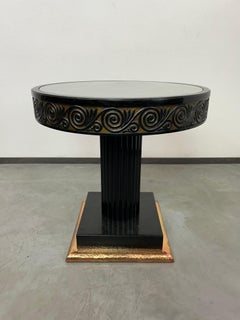 Black jugenstil coffee table