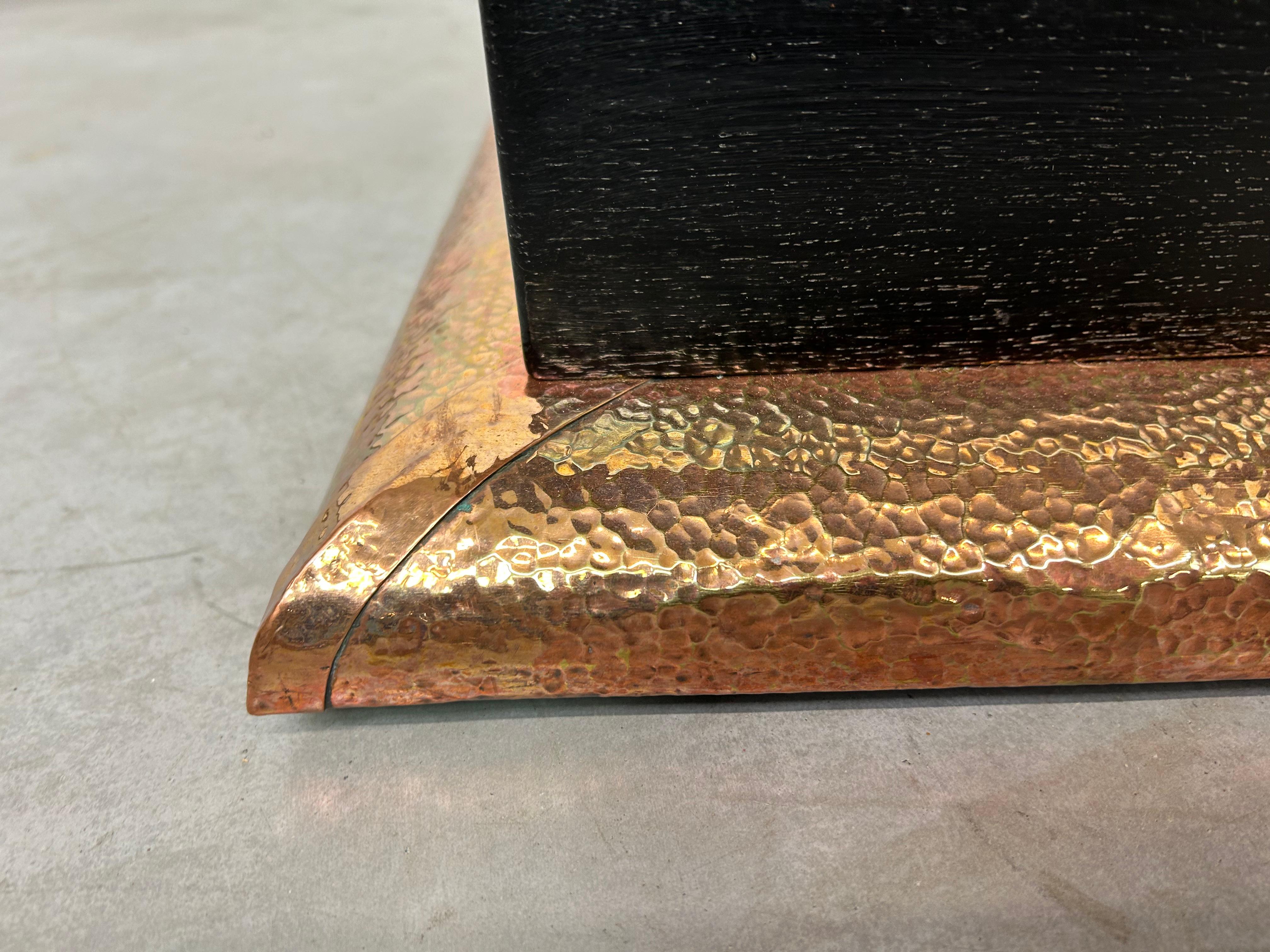 Début du 20ème siècle Table basse jugenstil noire en vente