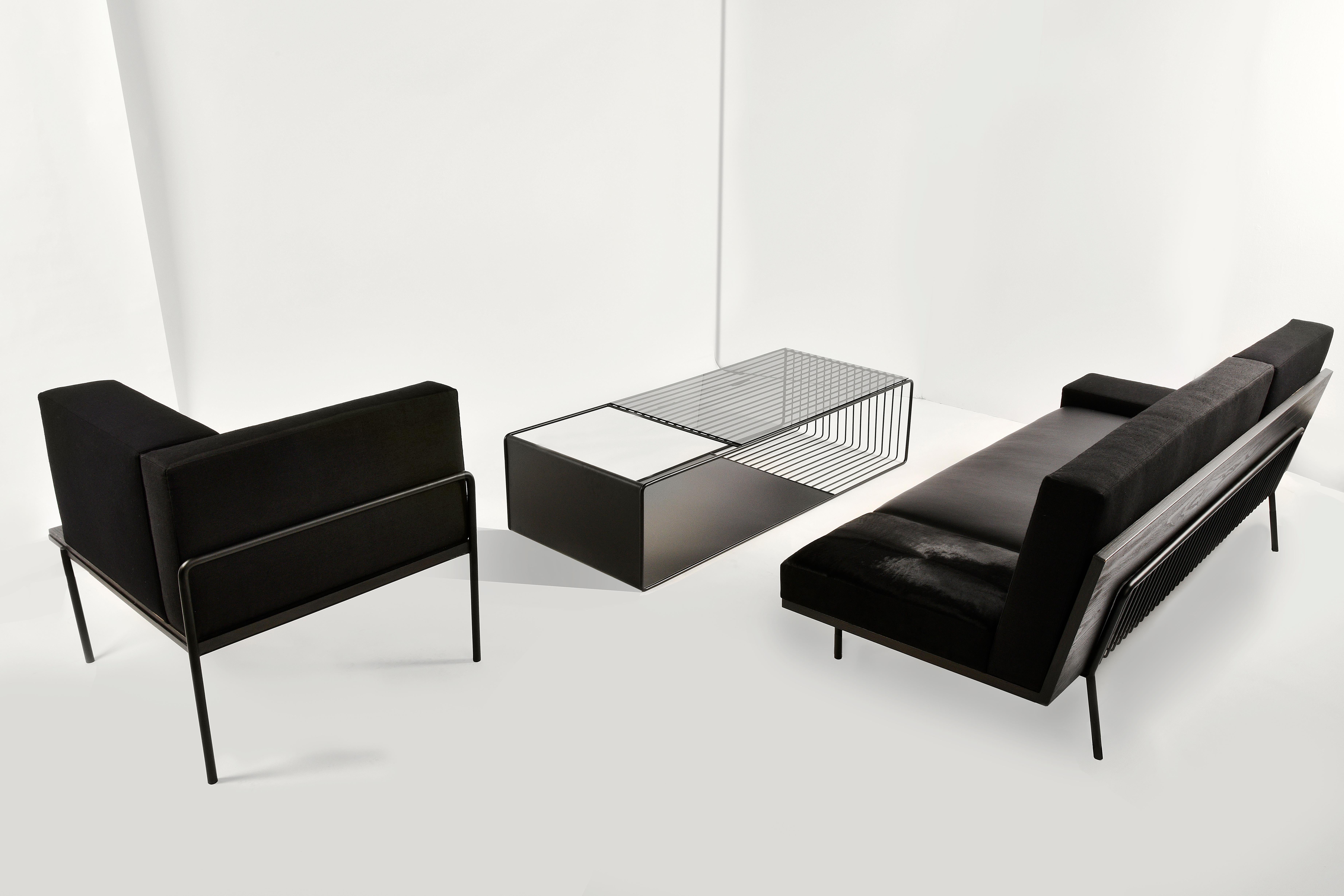 Kaleidoskop, minimalistischer Couchtisch mit schwarzem Metall und Glas, Muster (amerikanisch) im Angebot