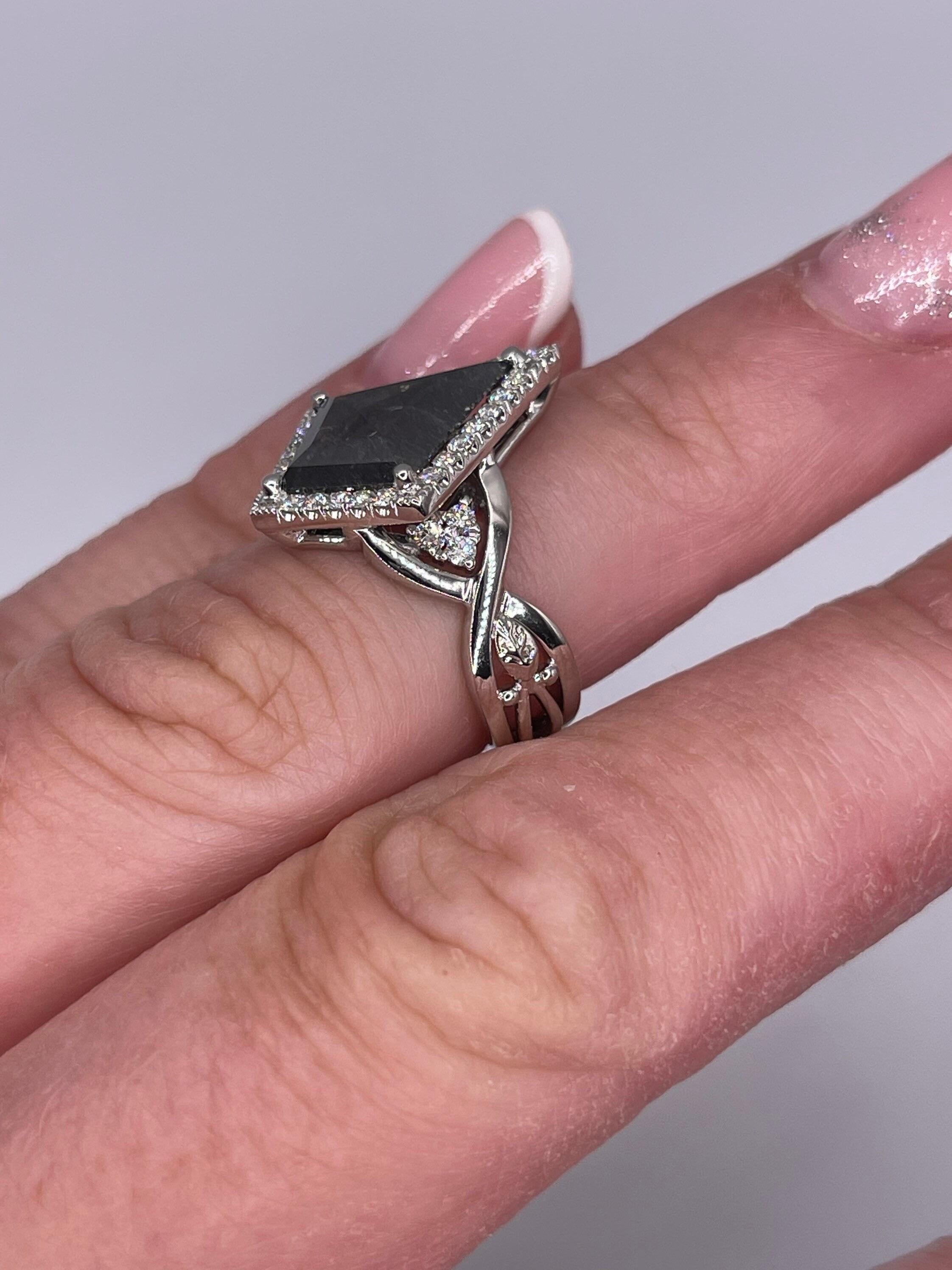 Black kite diamond ring engagement ring 18KT white gold hand engraved gothic For Sale 1