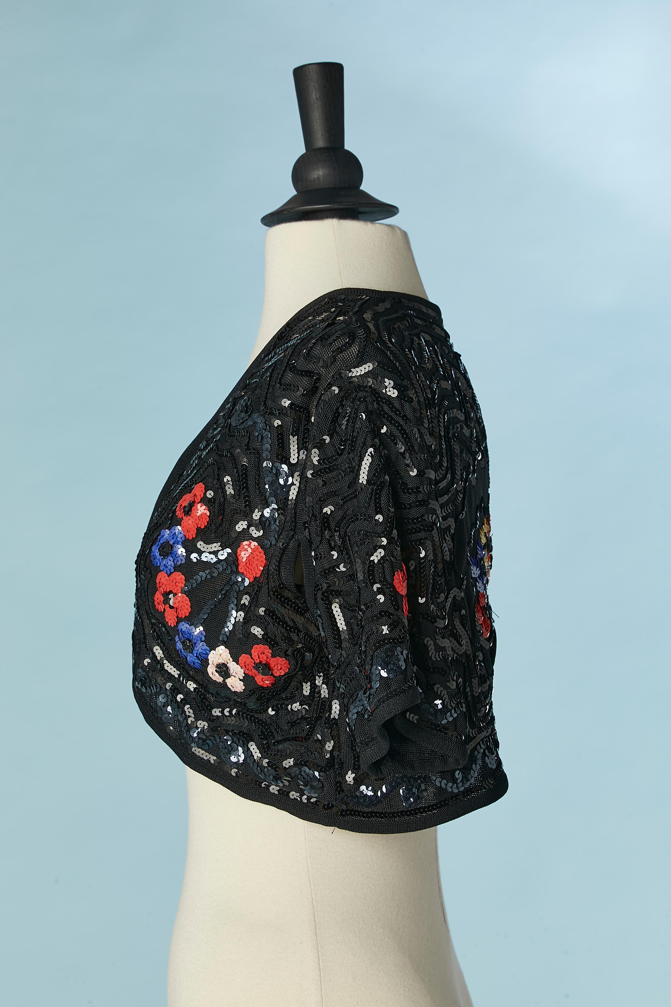 Black knit boléro with black sequin et flower sequins embroideries Sonia Rykiel In Excellent Condition For Sale In Saint-Ouen-Sur-Seine, FR