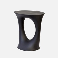 Comodino Kreten nero di Souda, corto, realizzato su ordinazione
