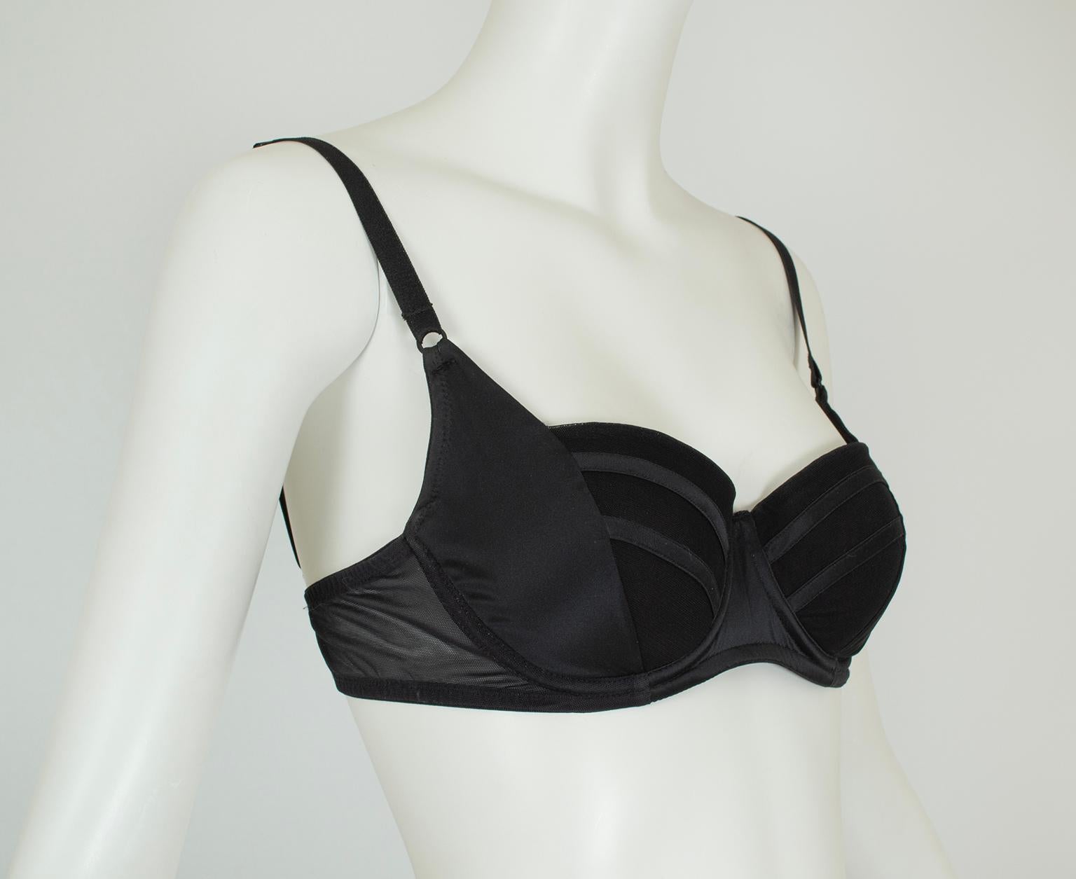 Black La Perla Studio Deco Balconette Bra, 2 Thong Panty Set – 34 C / Sm, 2005 For Sale 2