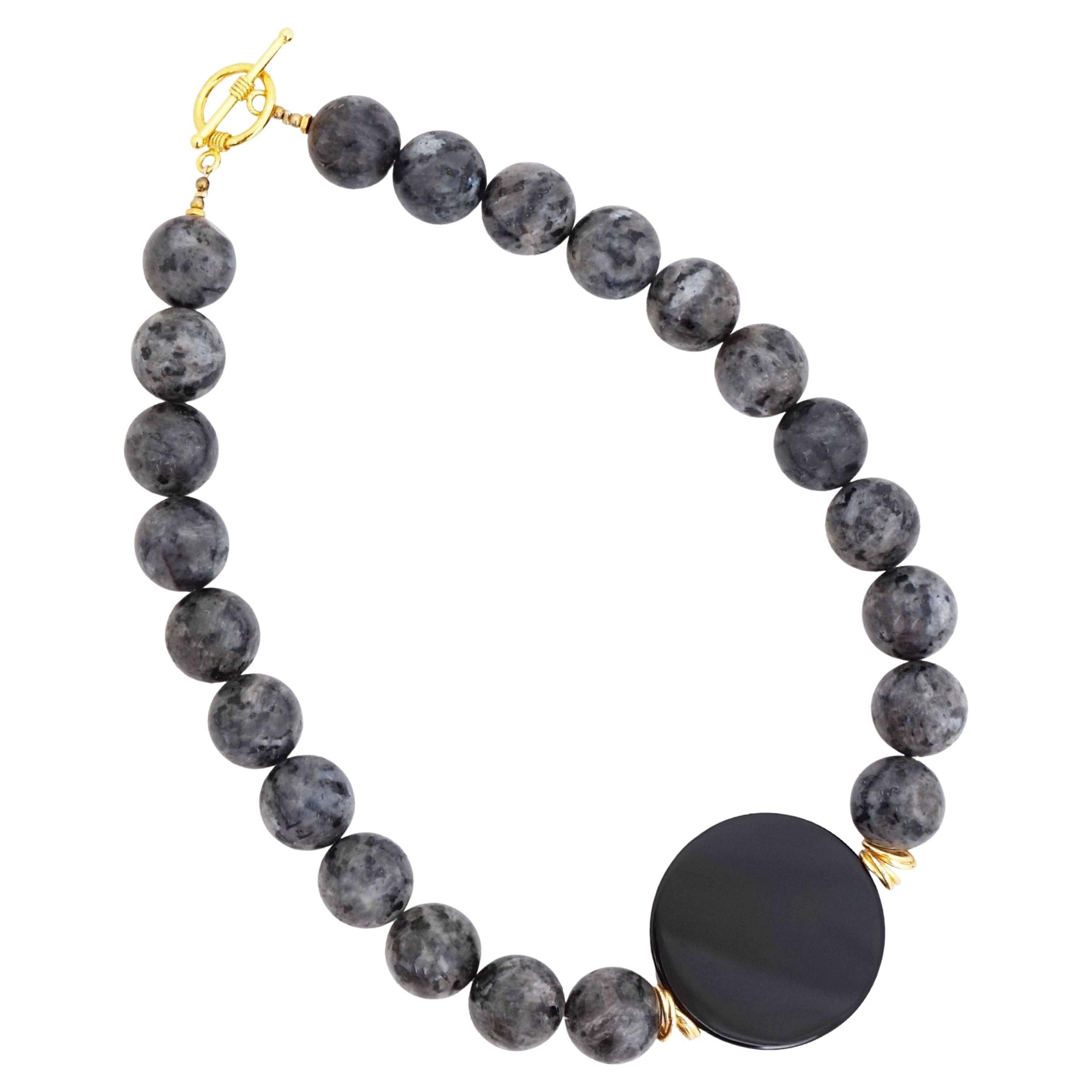 Black Labradorite Beaded Necklace With Round Flat Onyx Gemstone, 1980s For Sale