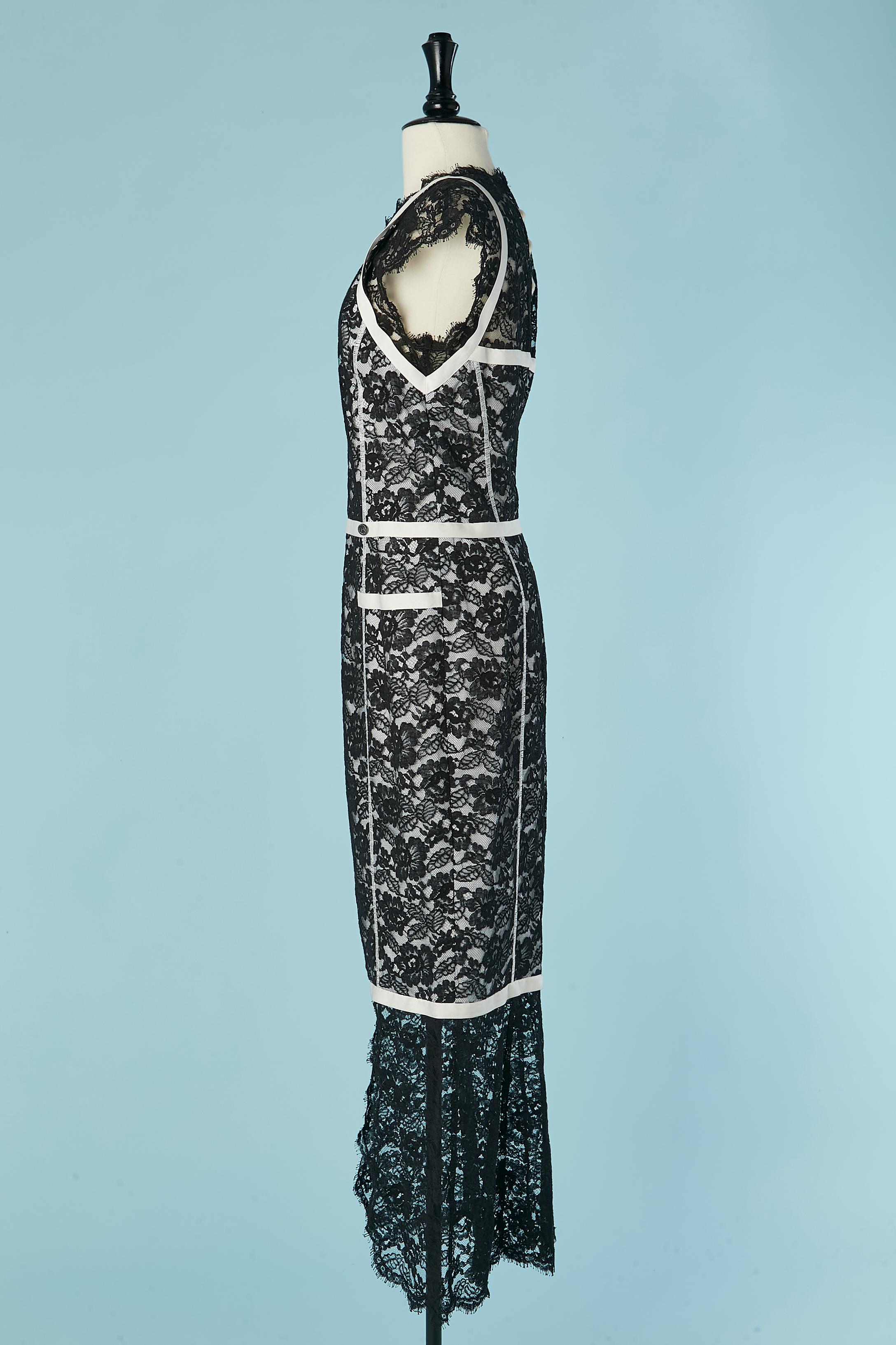 Black lace evening dress with white piping CHANEL For Sale 3