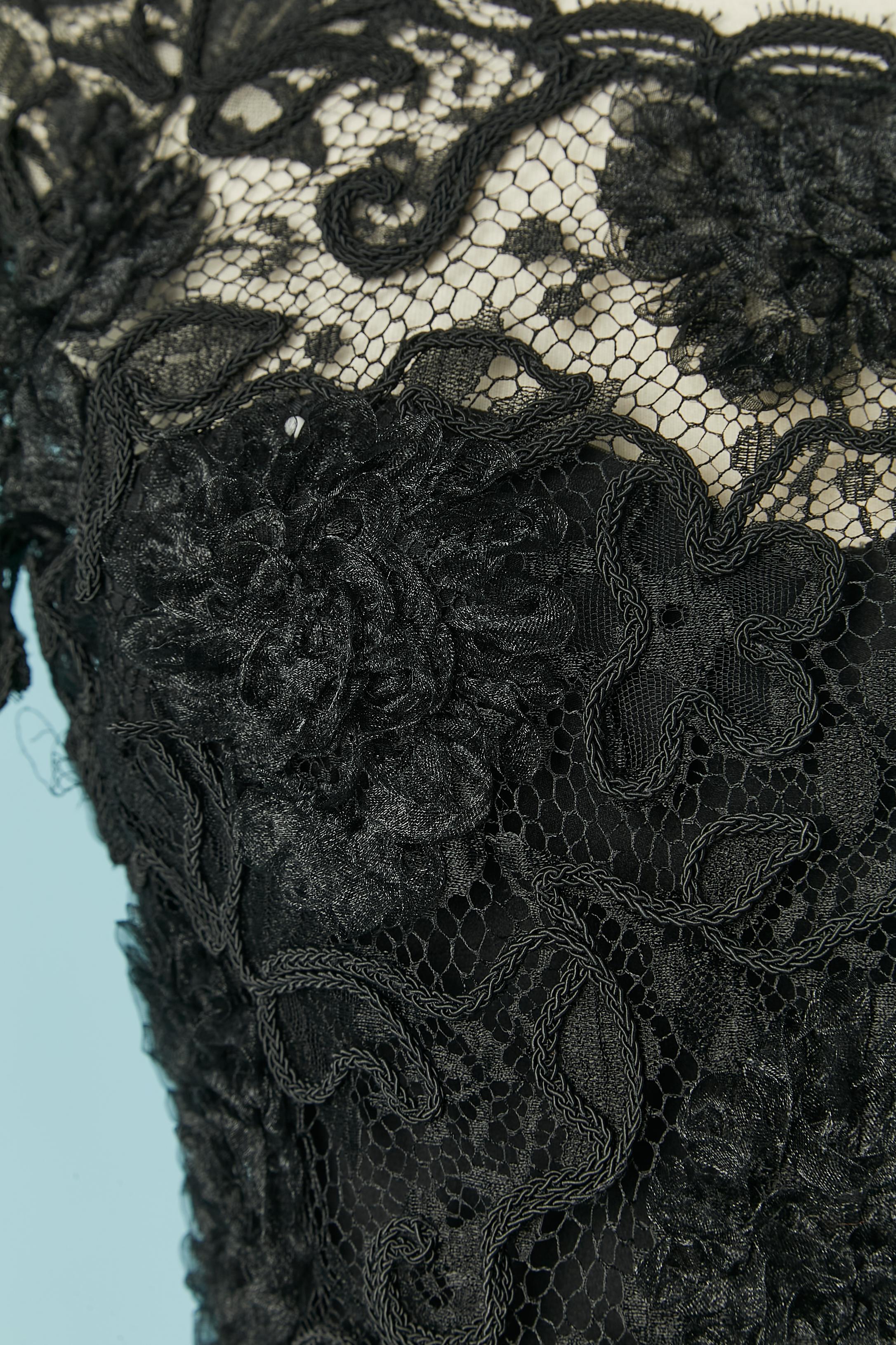 Black lace top with silk boned bustier Chanel Boutique In Excellent Condition For Sale In Saint-Ouen-Sur-Seine, FR